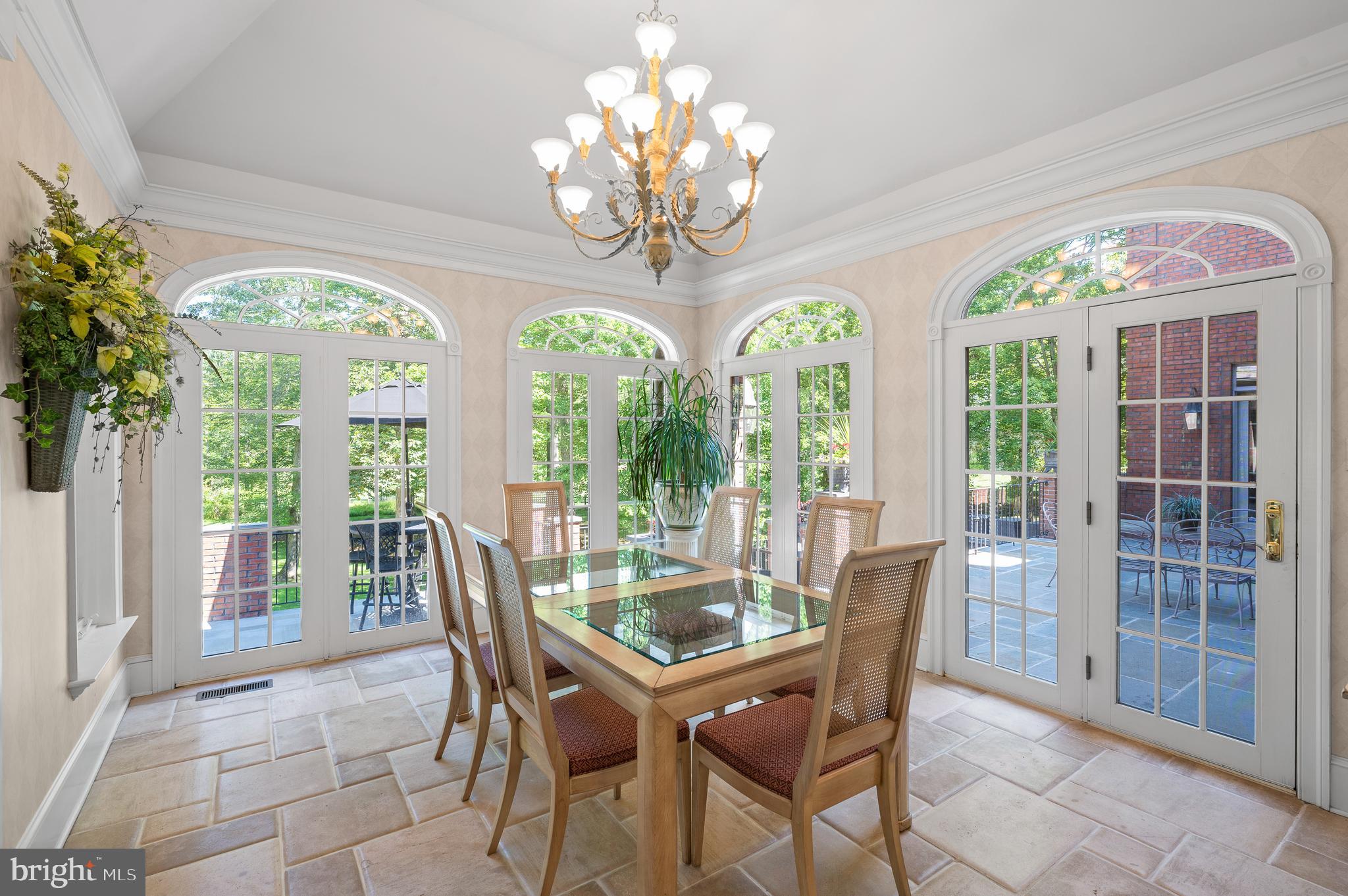 RADNOR HUNT - Residential