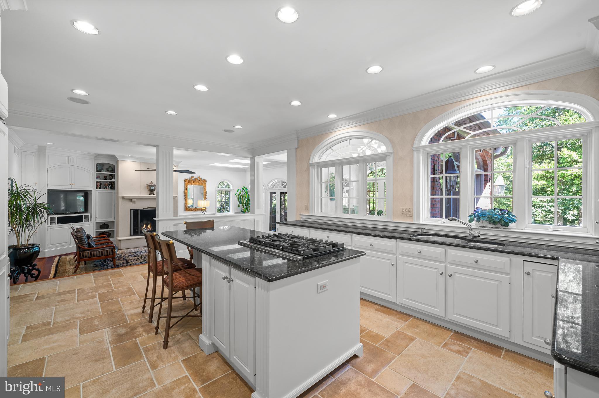 RADNOR HUNT - Residential