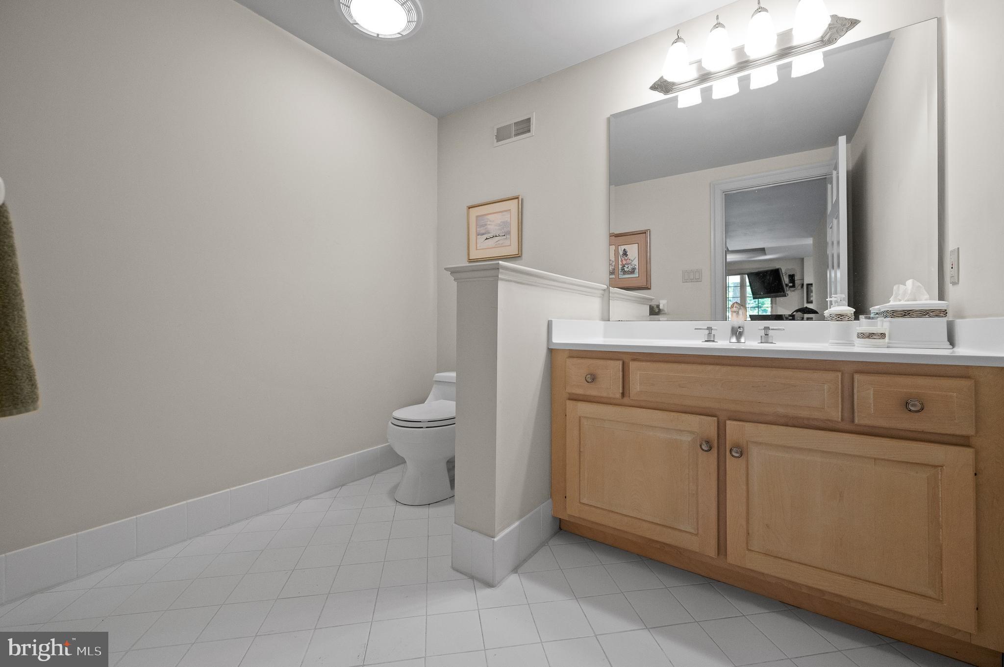 RADNOR HUNT - Residential