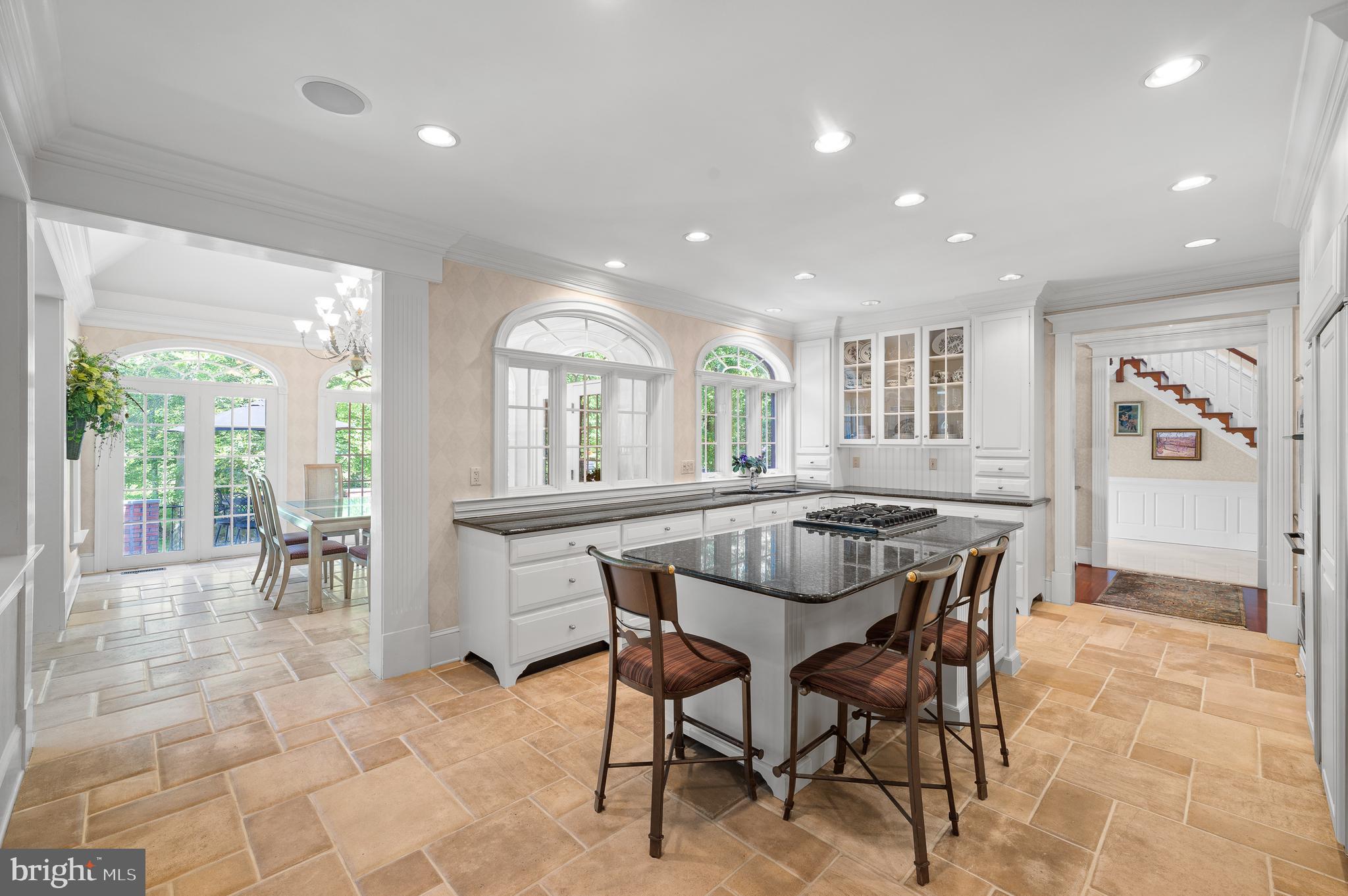 RADNOR HUNT - Residential