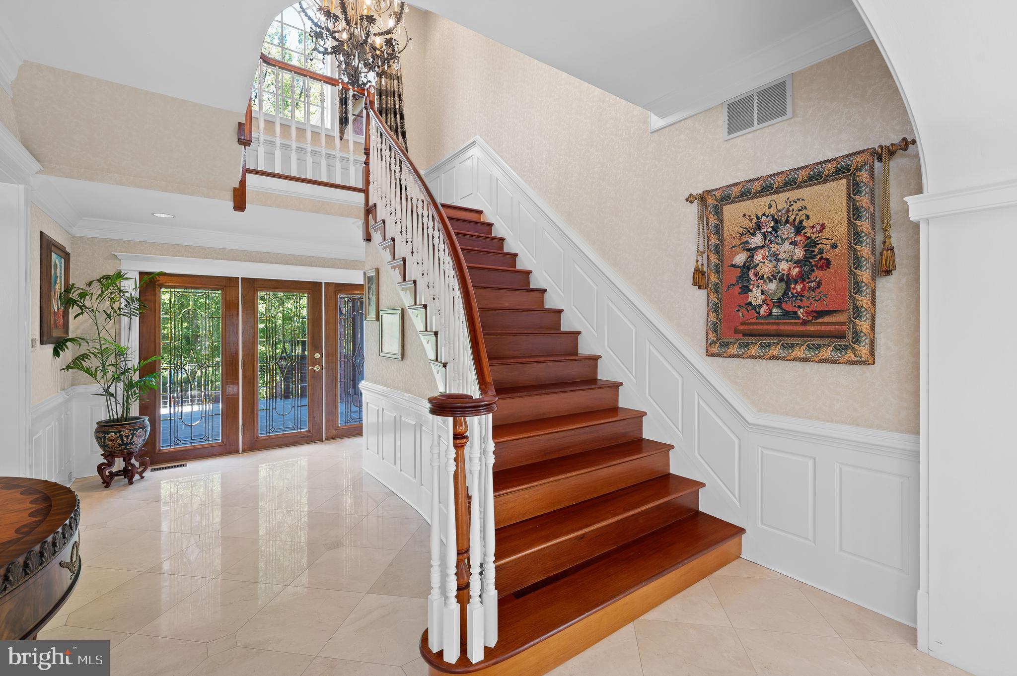 RADNOR HUNT - Residential