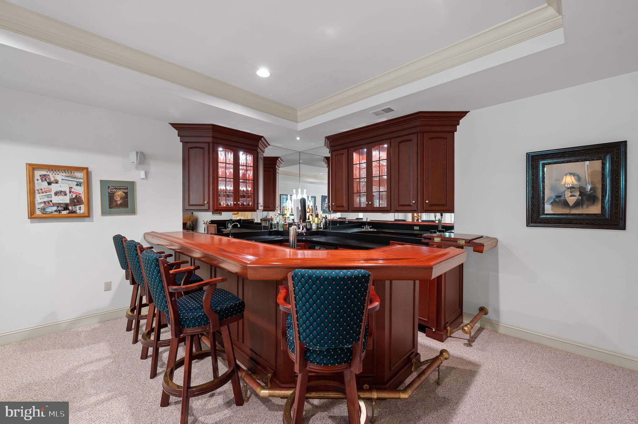 RADNOR HUNT - Residential