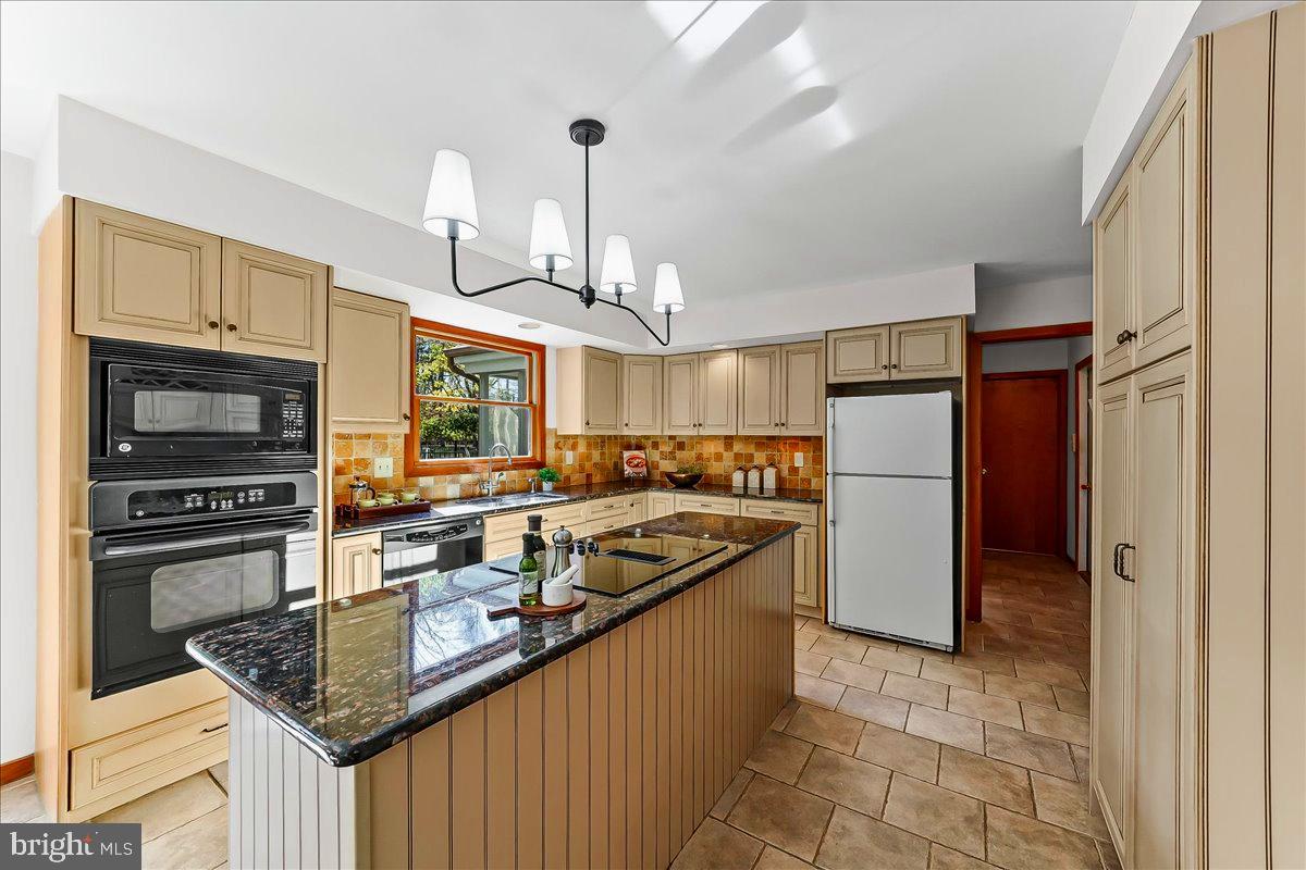 HARVEY RUN - Residential