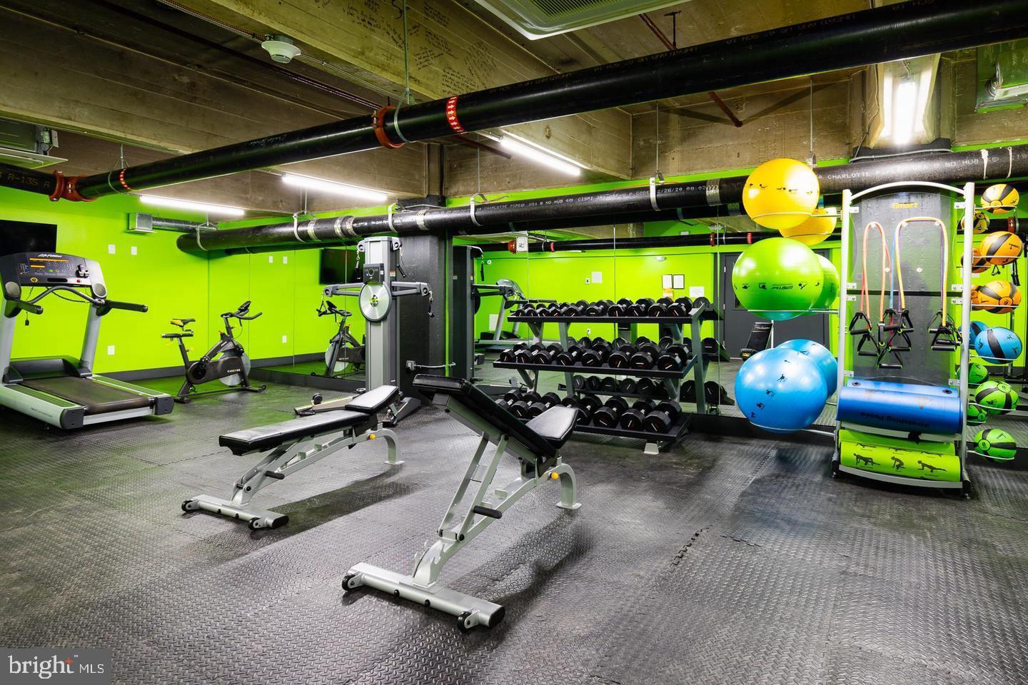 OLDE KENSINGTON - Residential Lease