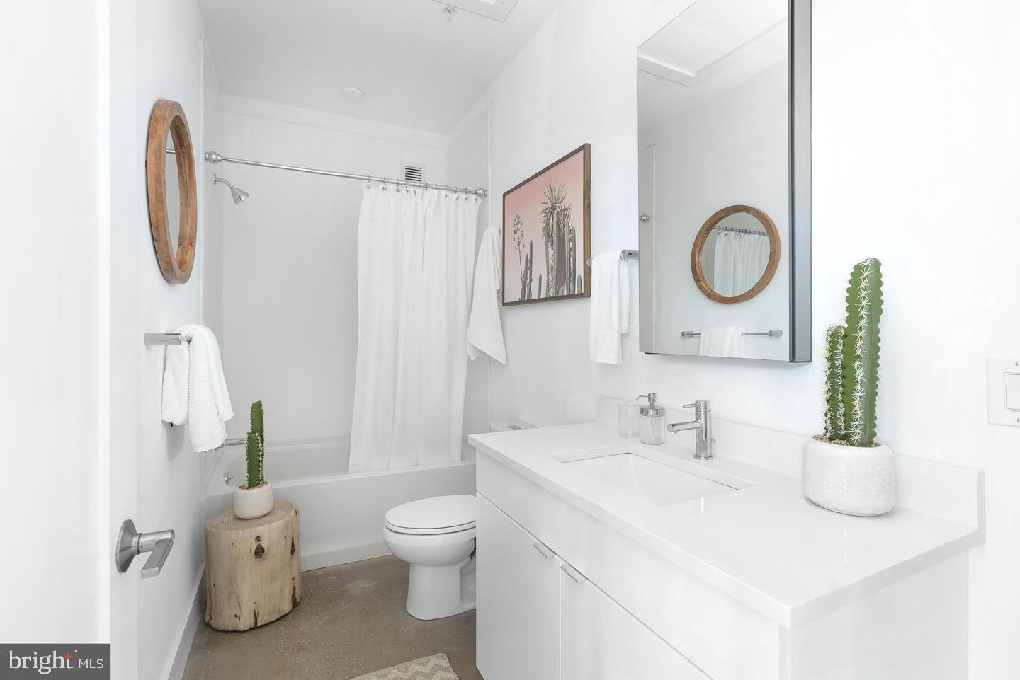 OLDE KENSINGTON - Residential Lease