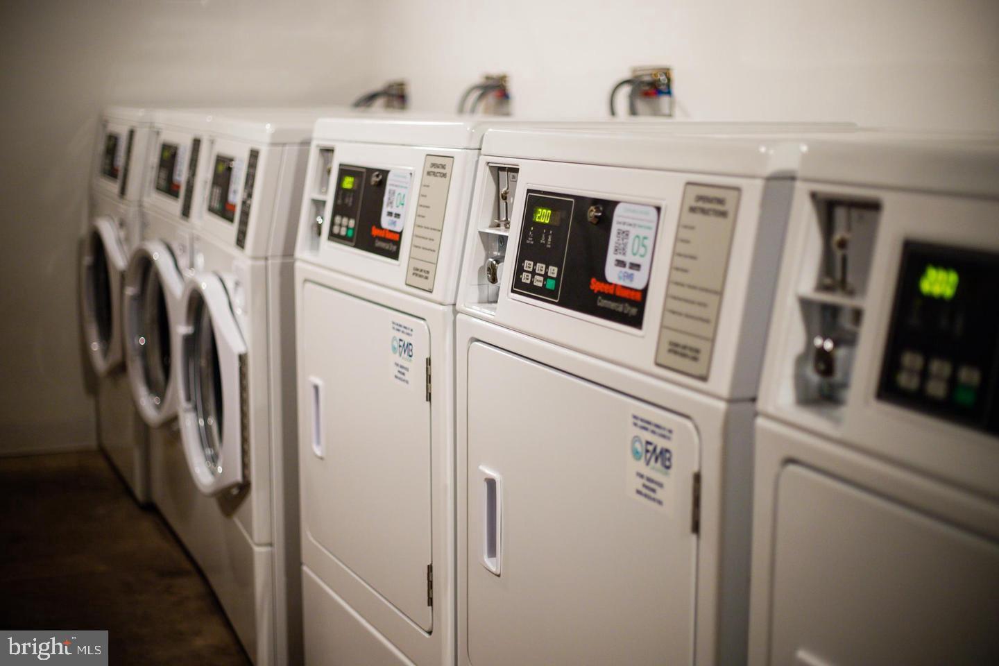 OLDE KENSINGTON - Residential Lease