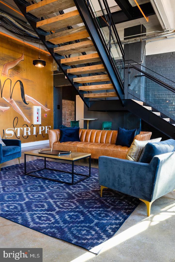 OLDE KENSINGTON - Residential Lease