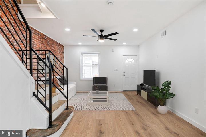 COBBS CREEK - Residential Lease