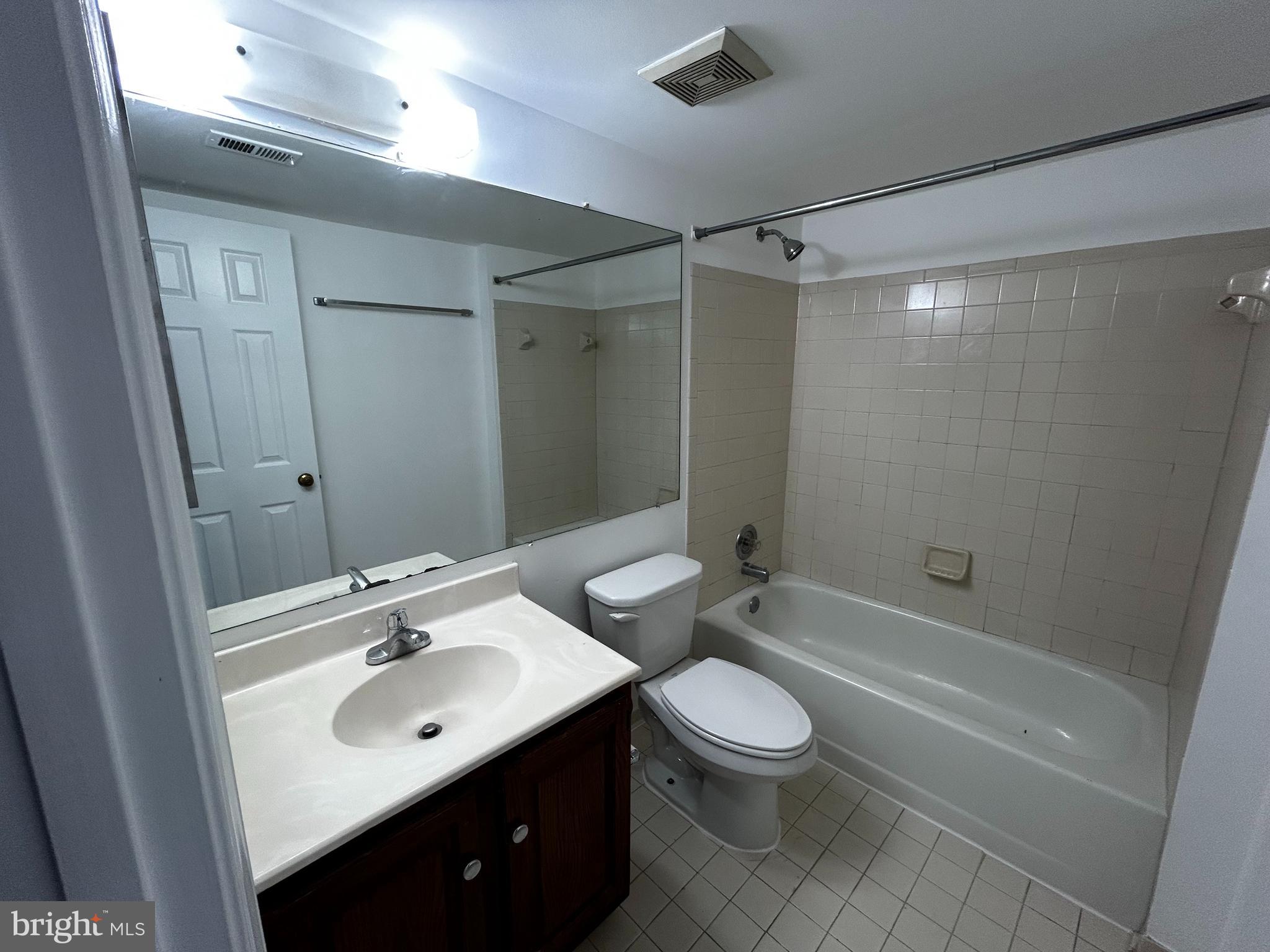 COLECROFT - Residential Lease