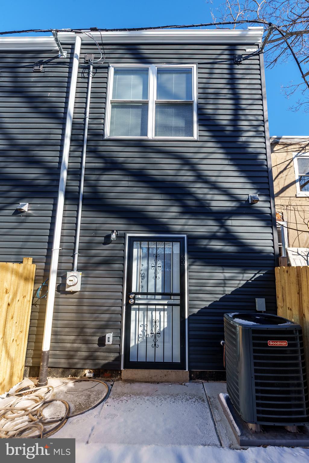 MANTUA - Residential