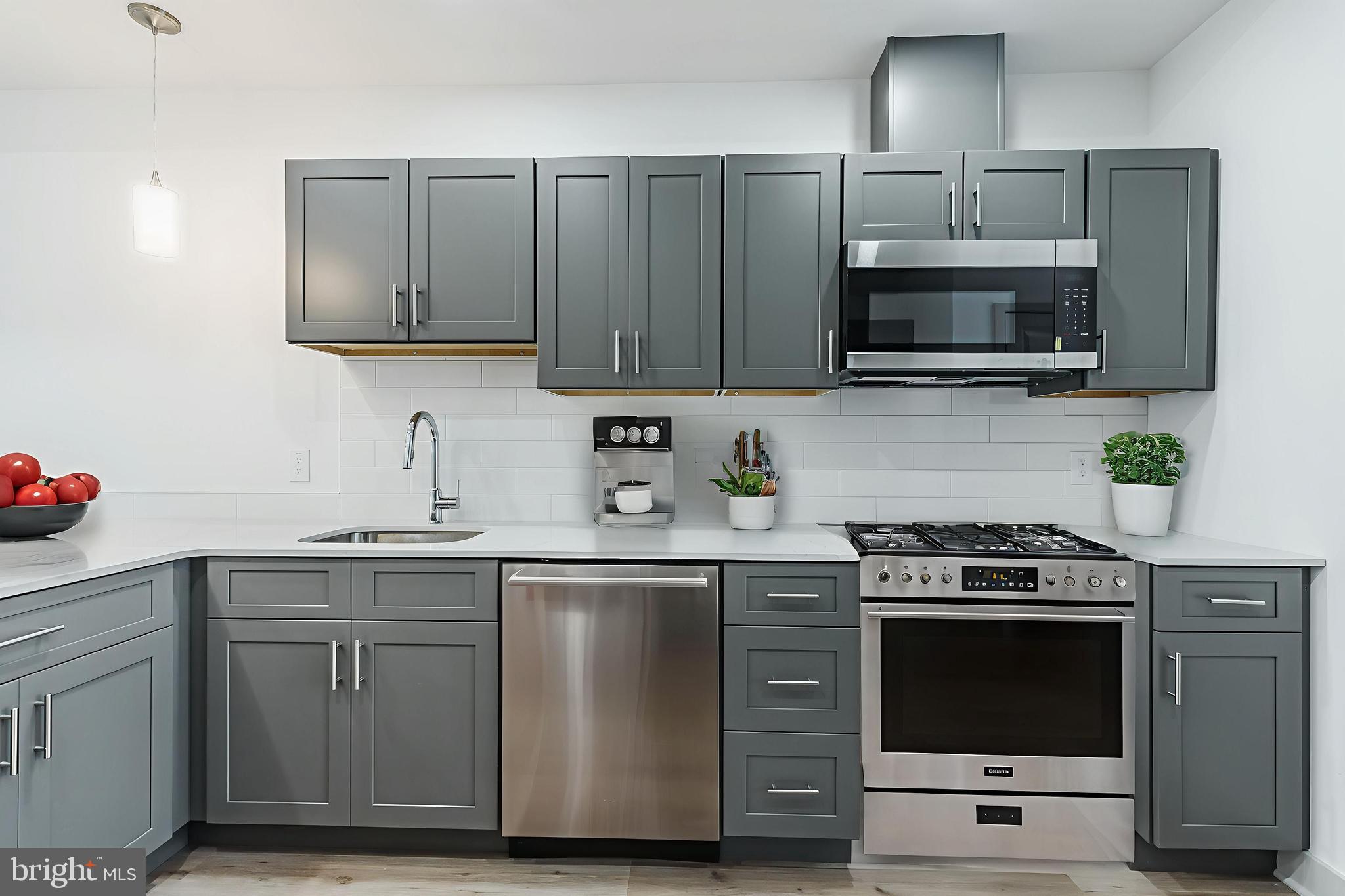 MANTUA - Residential