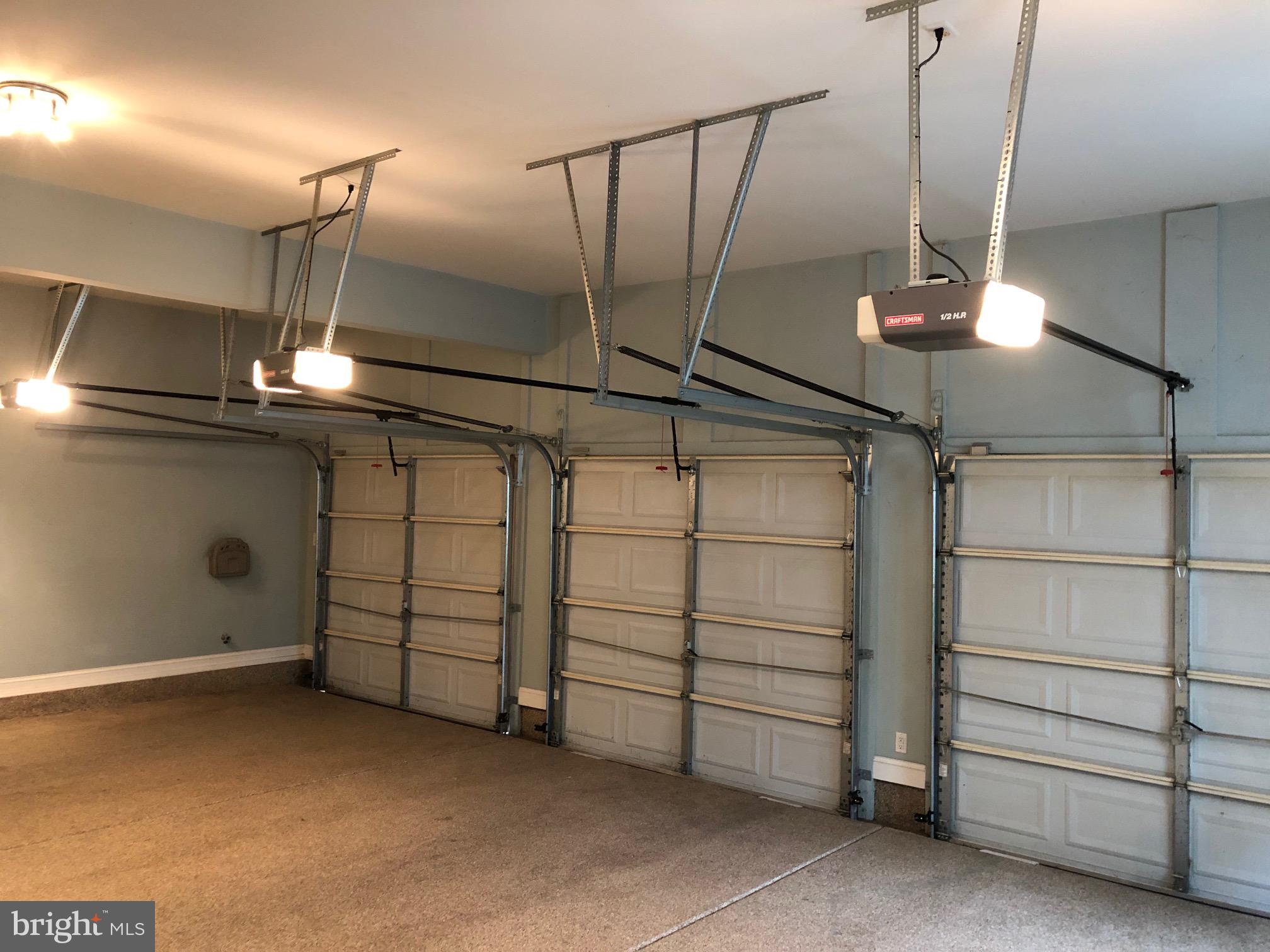 RIVER DOWNS - Residential