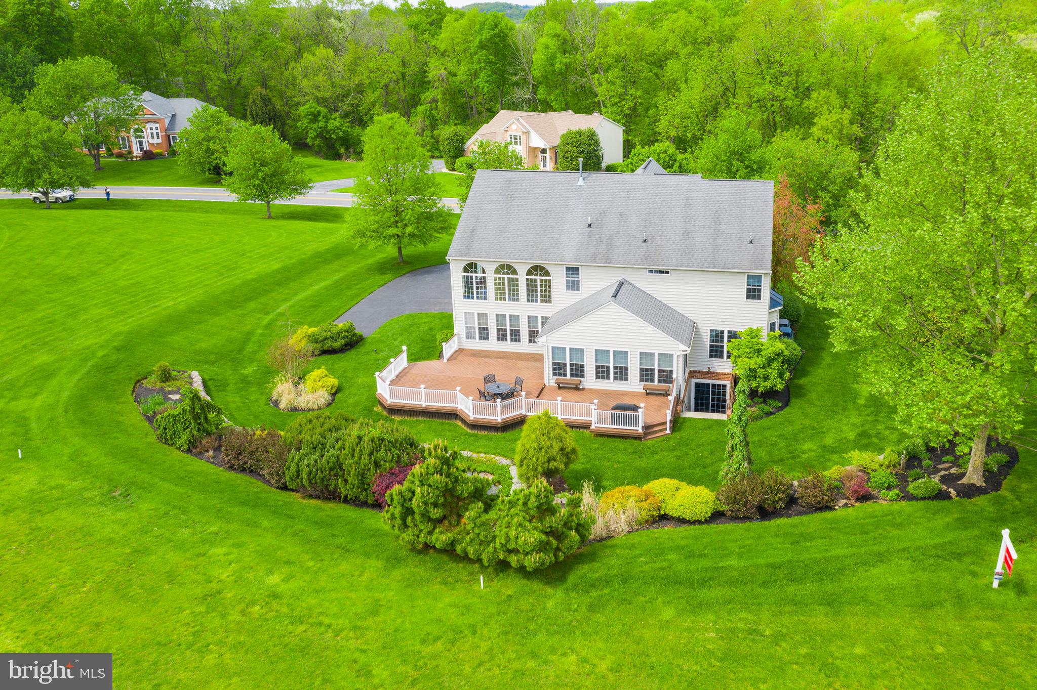 RIVER DOWNS - Residential