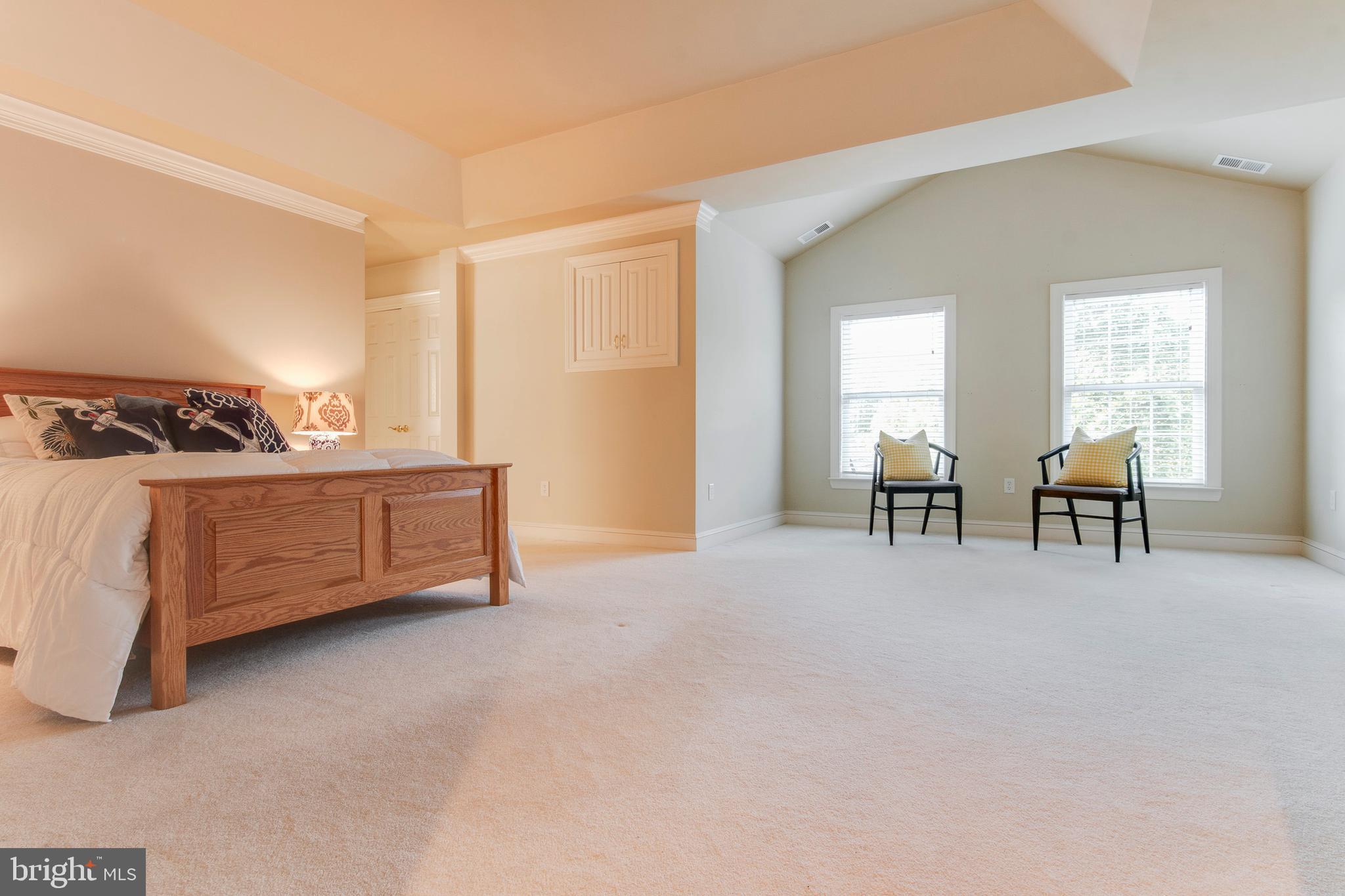 RIVER DOWNS - Residential