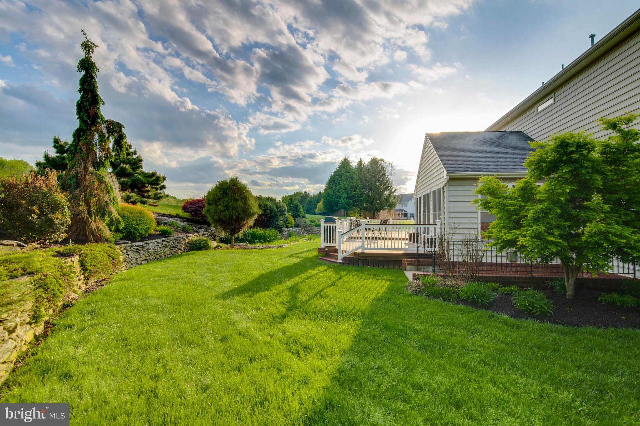 RIVER DOWNS - Residential