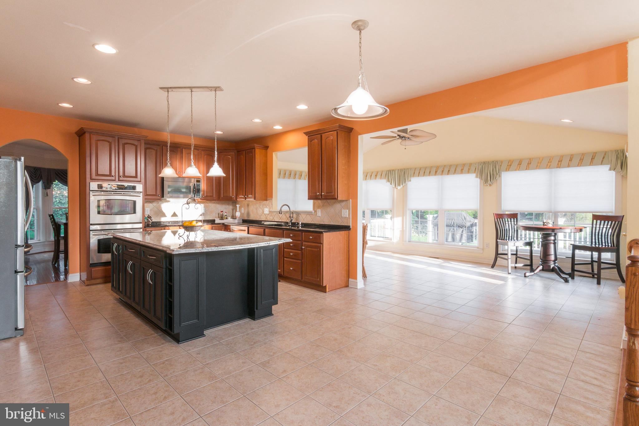 RIVER DOWNS - Residential