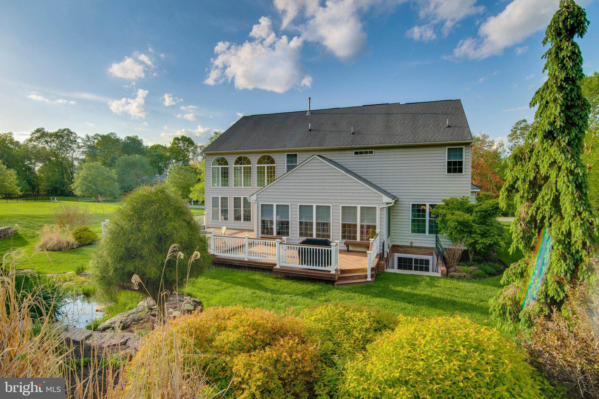 RIVER DOWNS - Residential