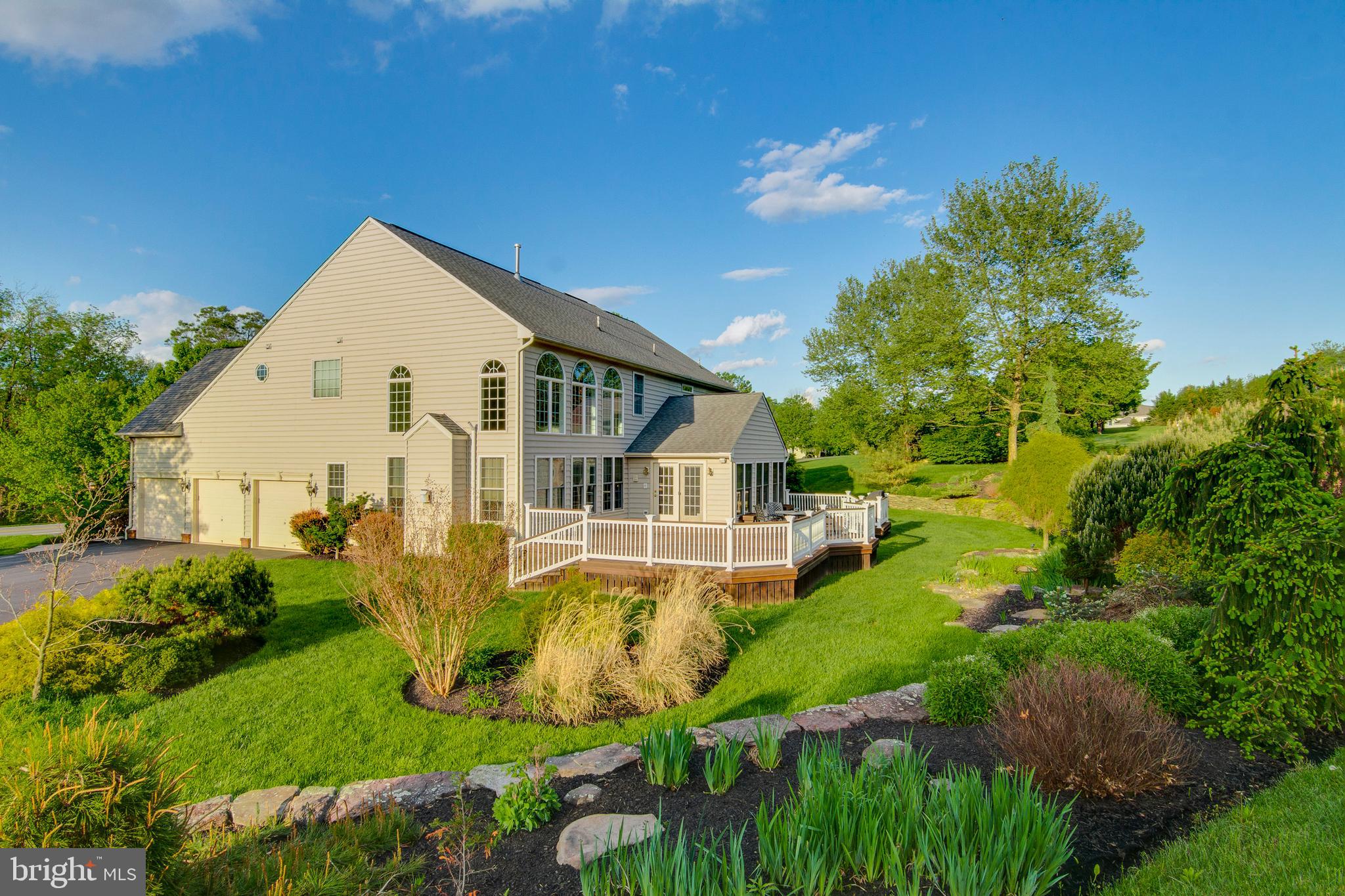 RIVER DOWNS - Residential