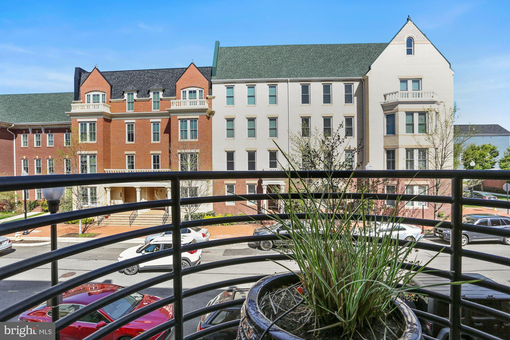 POTOMAC YARD - Residential