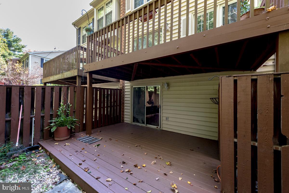 SHADOW OAK - Residential