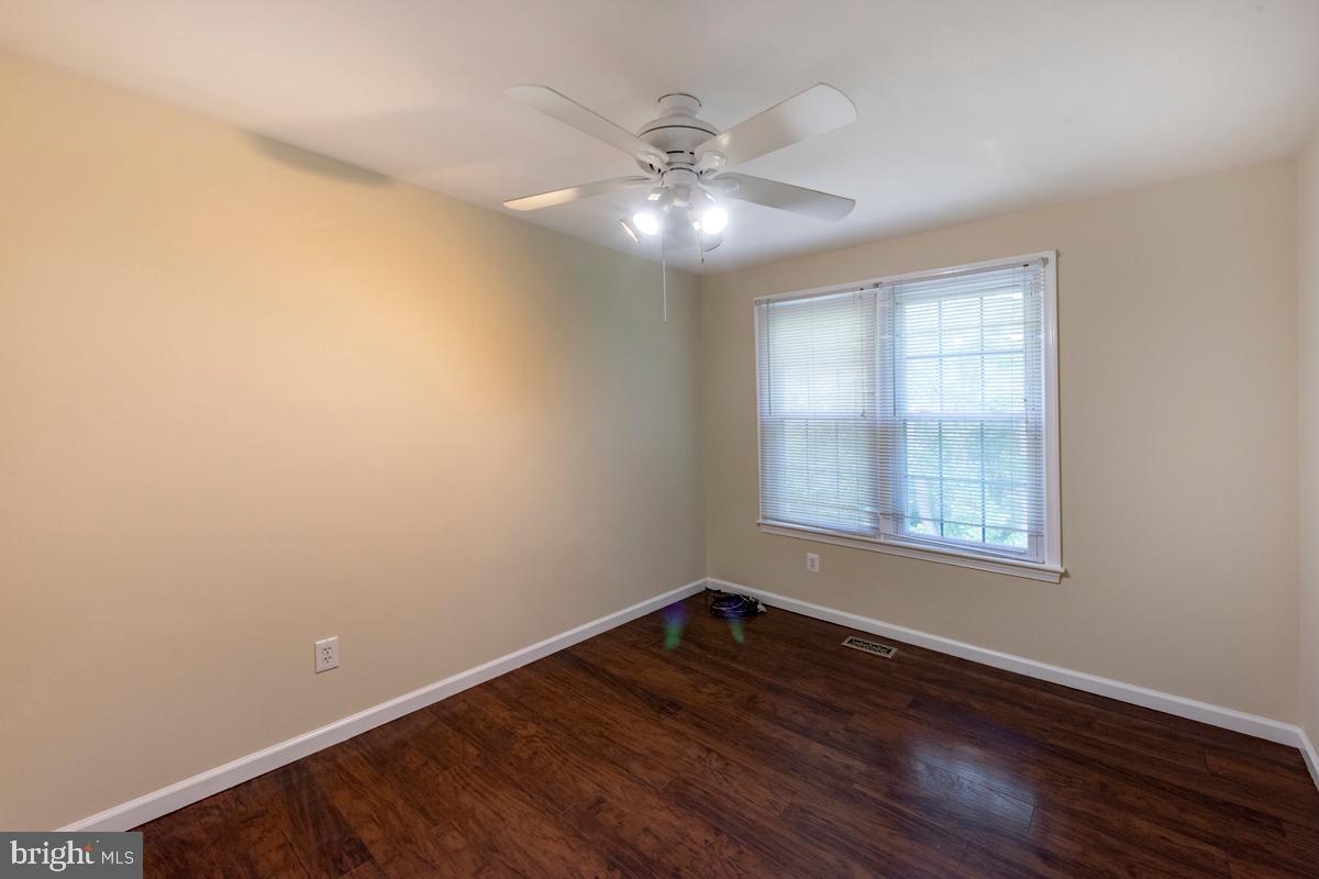 SHADOW OAK - Residential