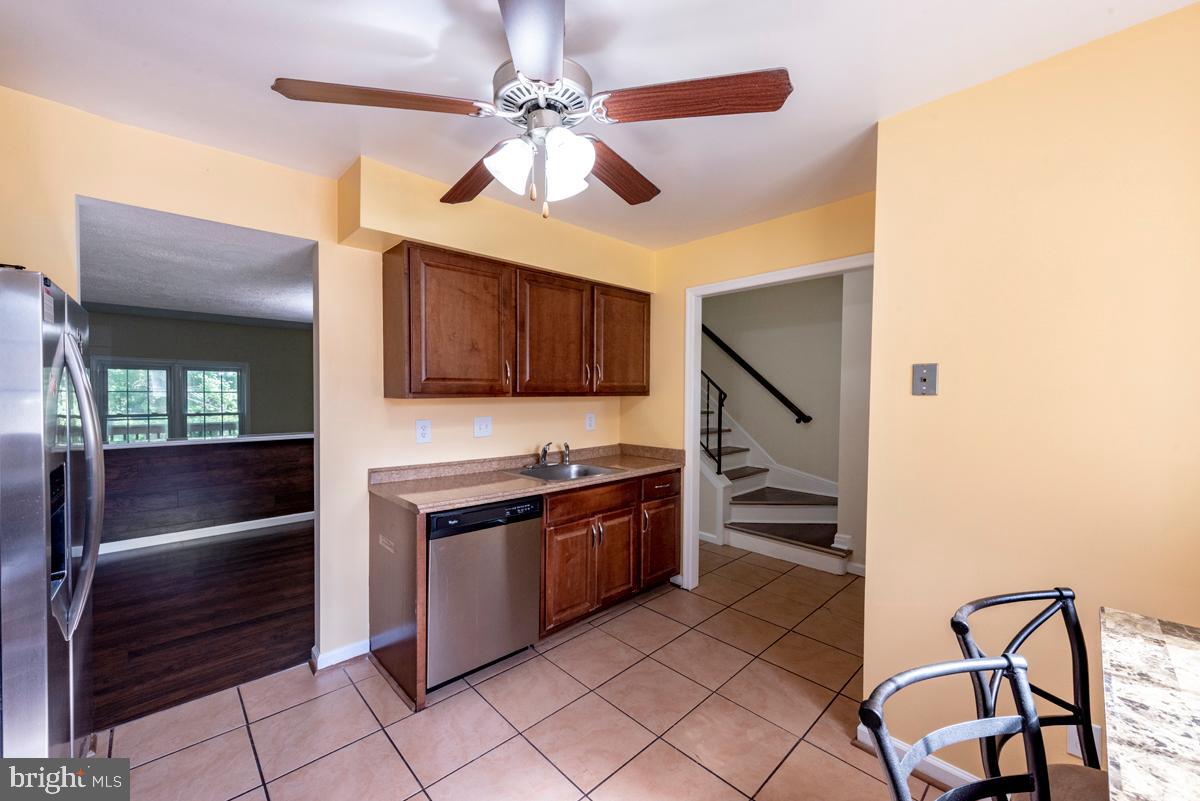 SHADOW OAK - Residential