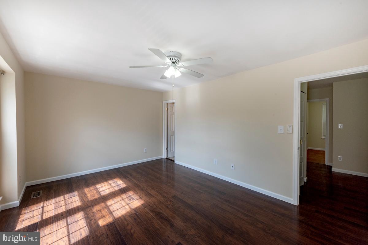 SHADOW OAK - Residential