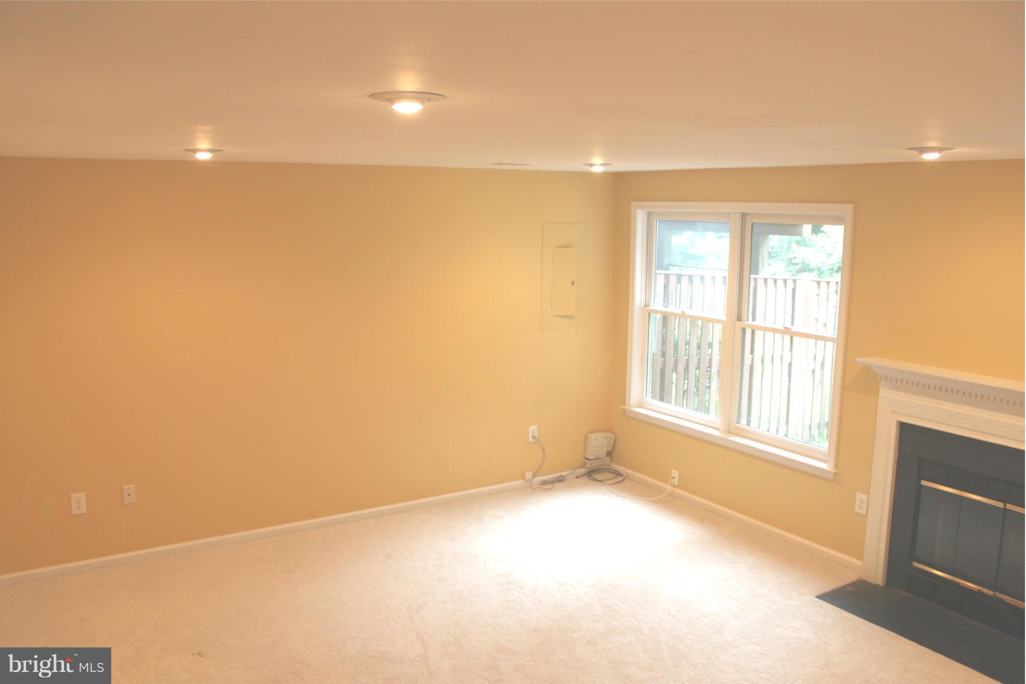 SHADOWBROOK - Residential