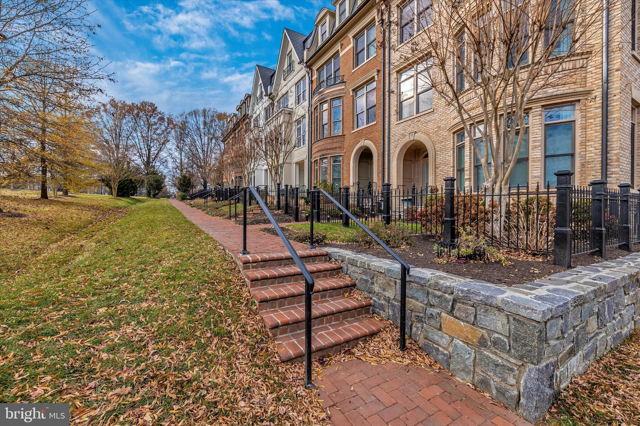 SYMPHONY PARK - Residential Lease