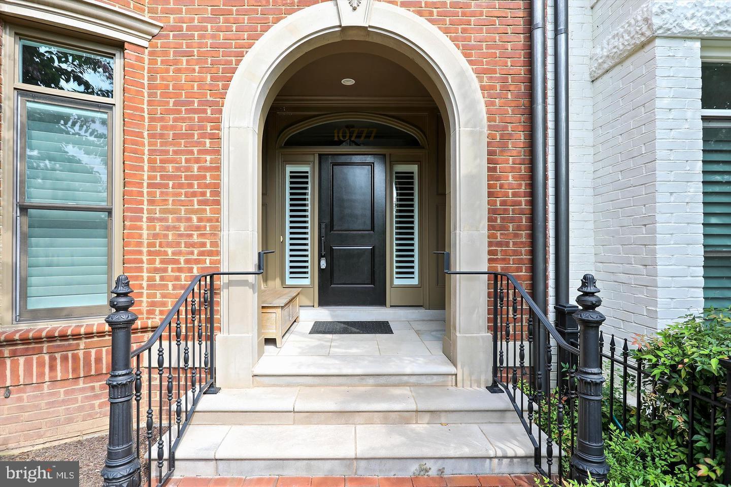 SYMPHONY PARK - Residential Lease