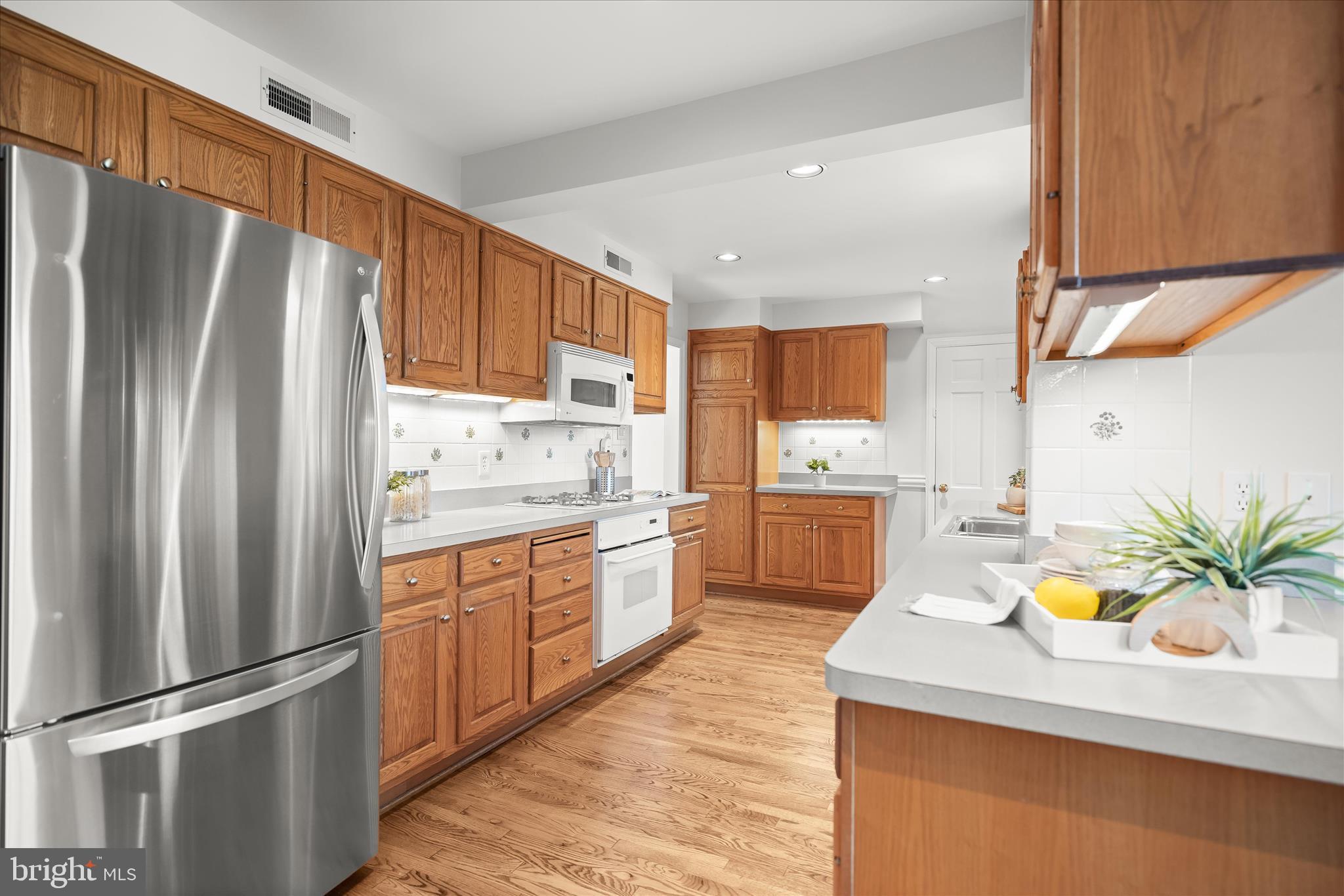 WOODACRES - Residential