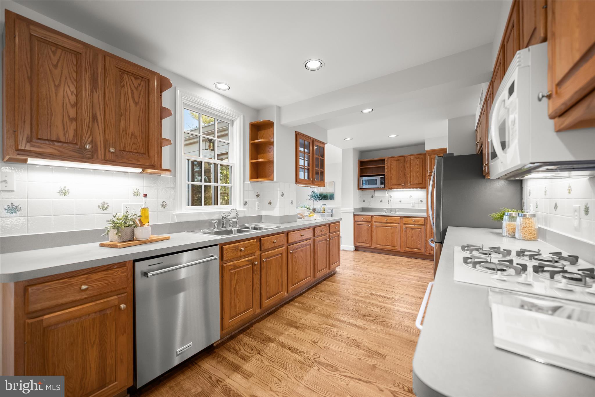 WOODACRES - Residential