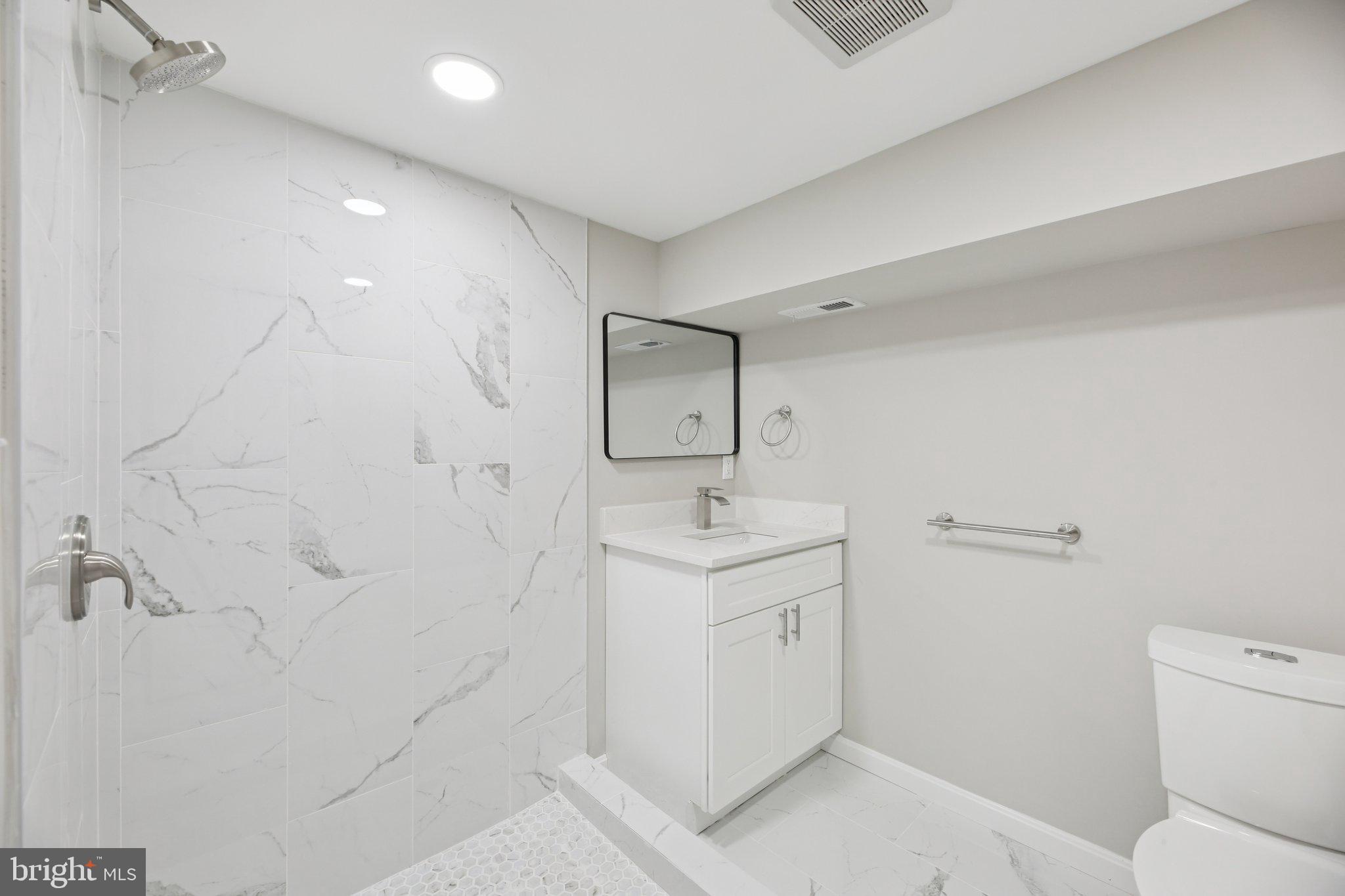 OAKENSHAWE - Residential