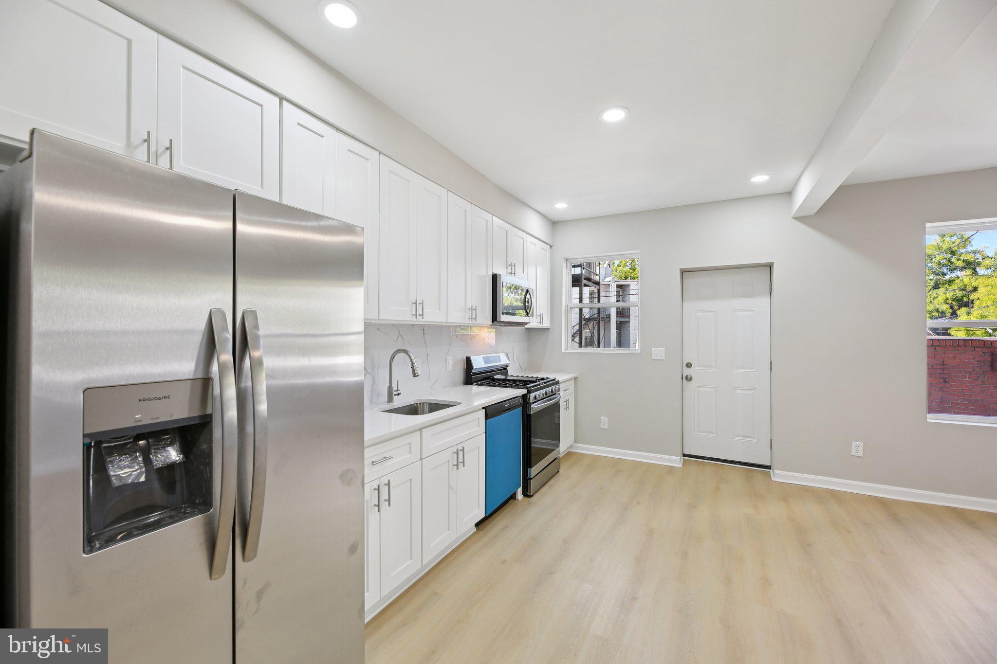 OAKENSHAWE - Residential