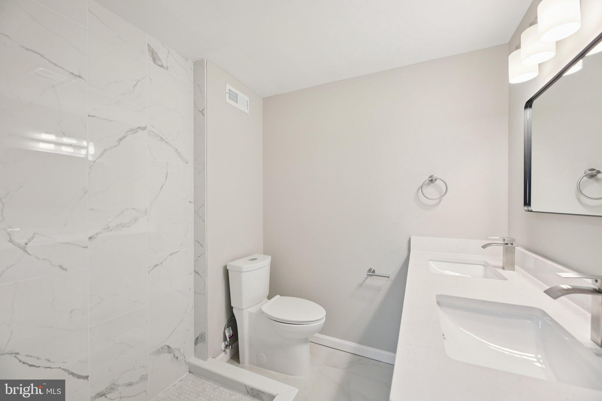 OAKENSHAWE - Residential