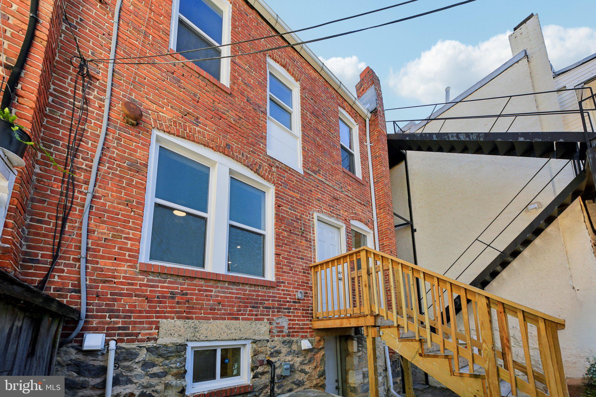 OAKENSHAWE - Residential