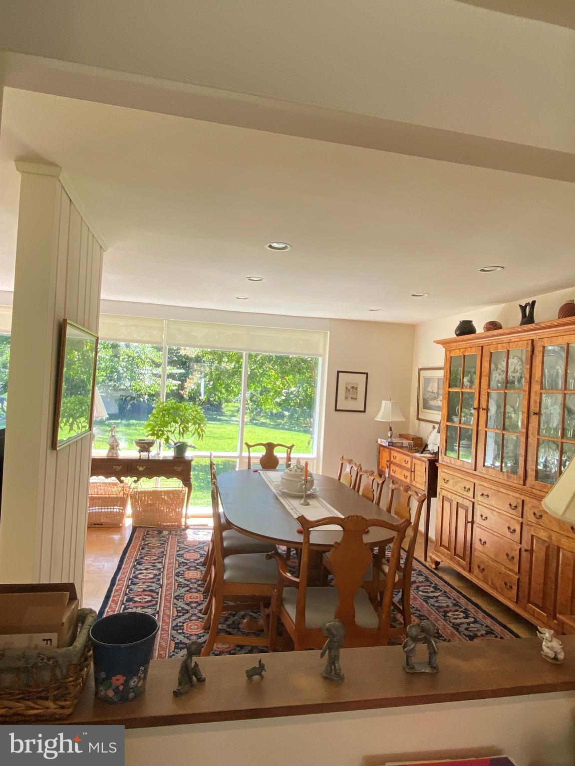 HOLLIN HILLS - Residential Lease