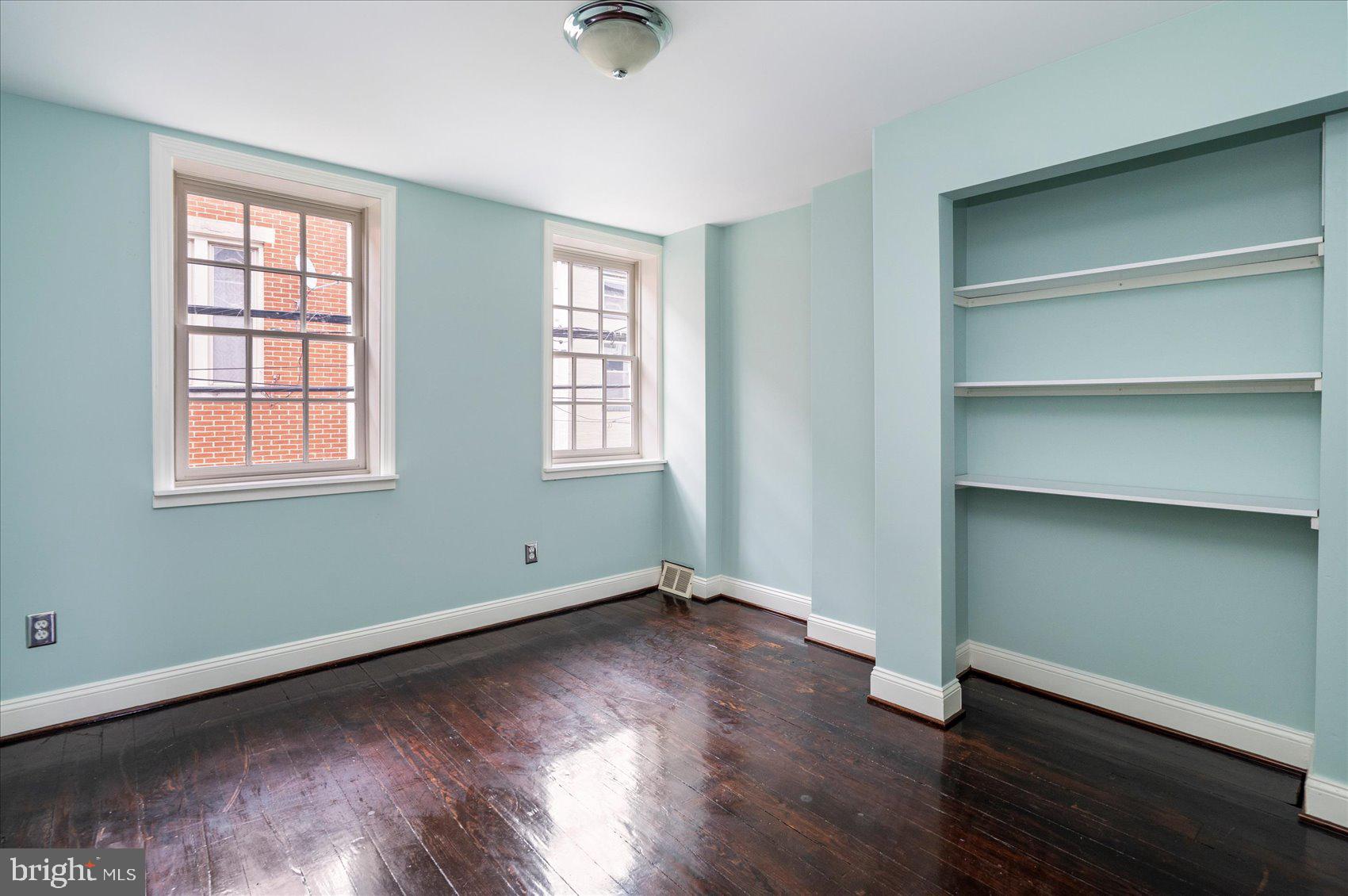 SETON HILL - Residential