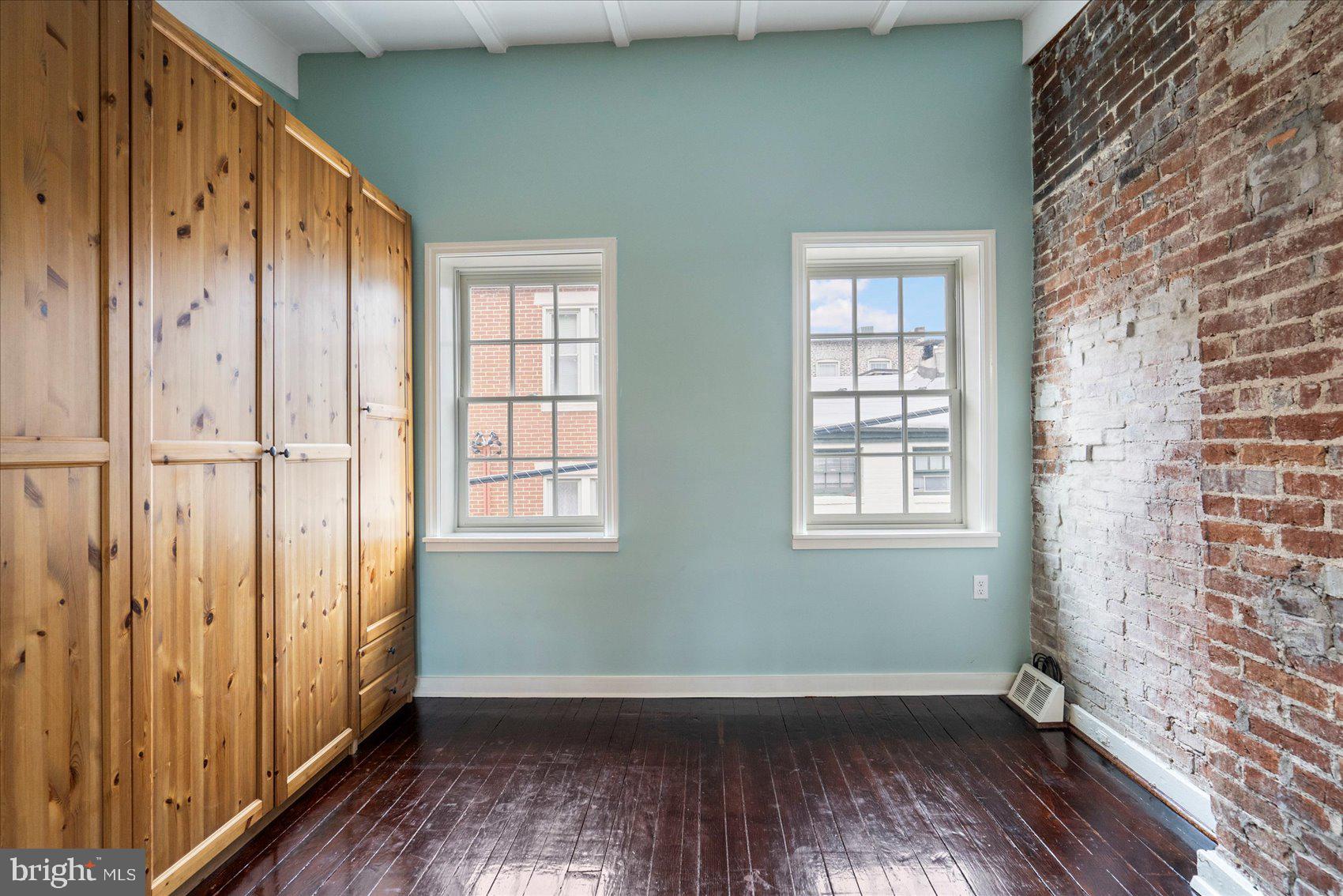 SETON HILL - Residential