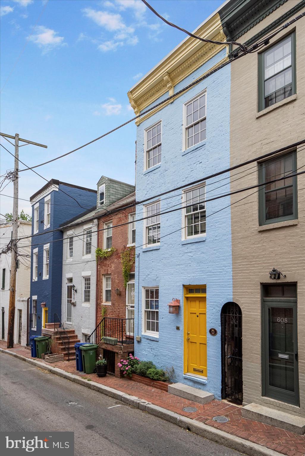 SETON HILL - Residential