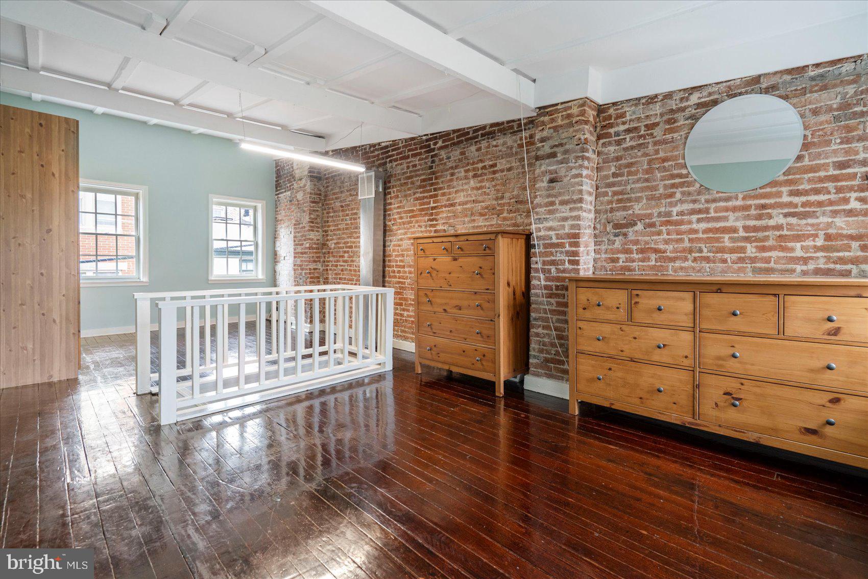 SETON HILL - Residential