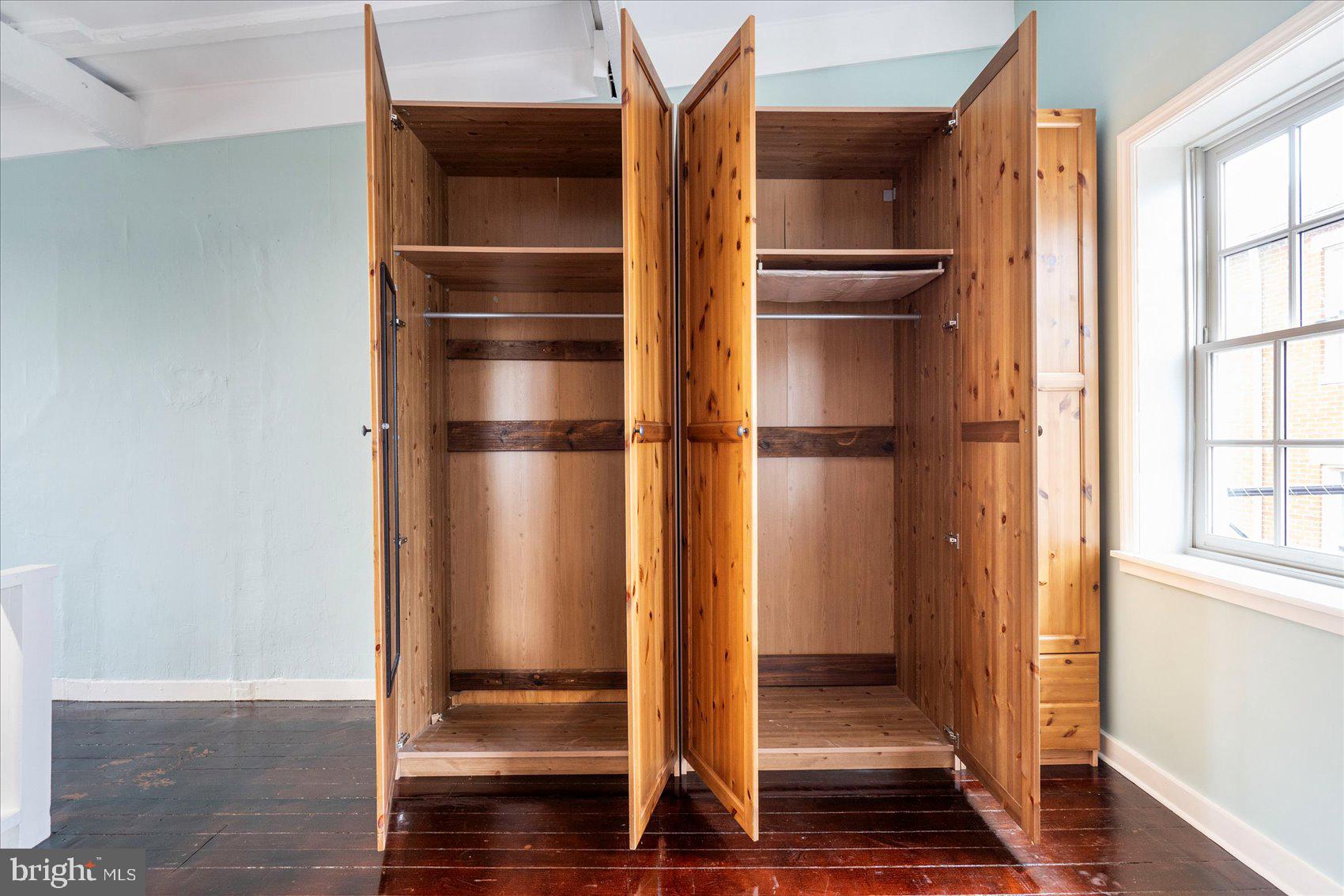 SETON HILL - Residential