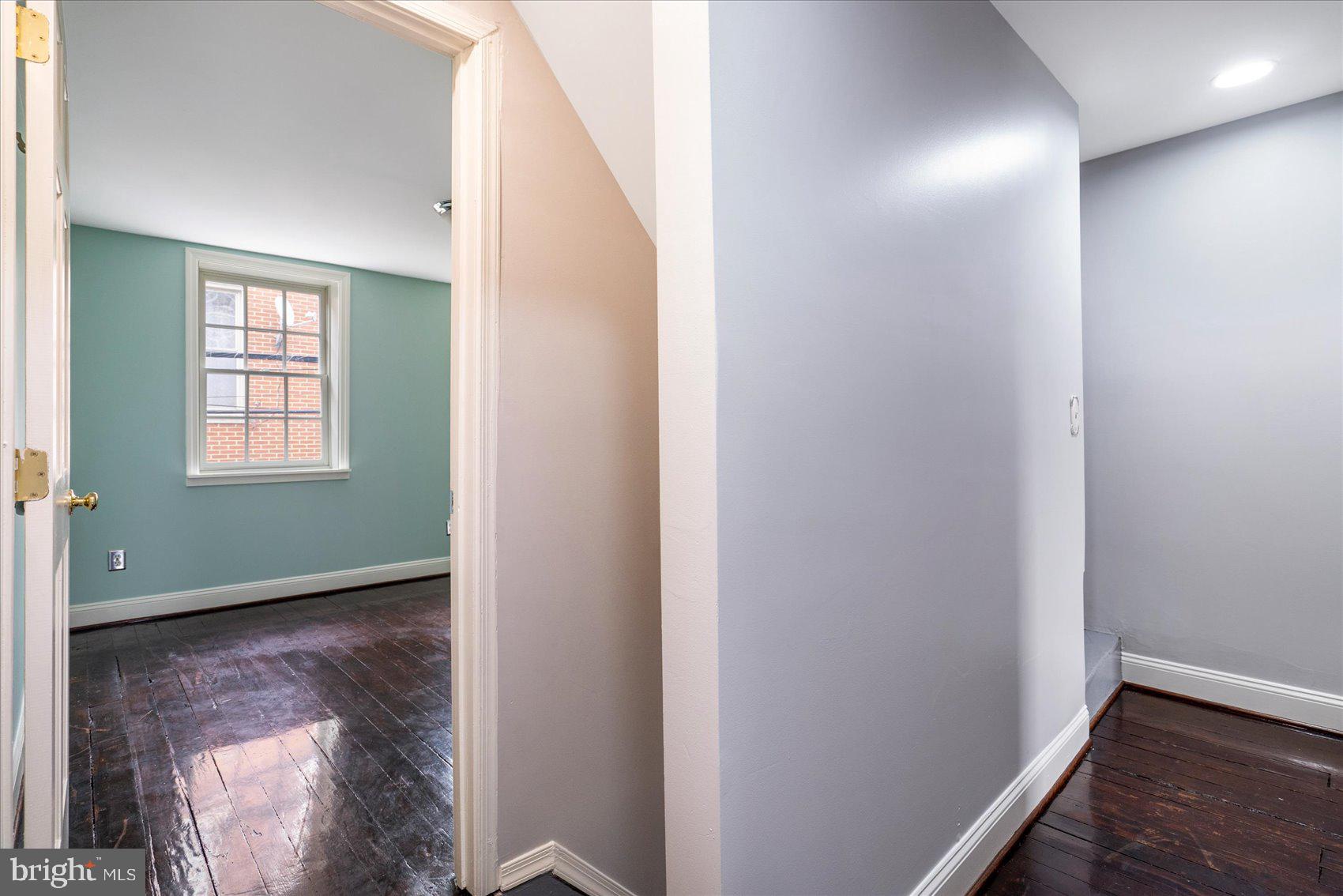 SETON HILL - Residential