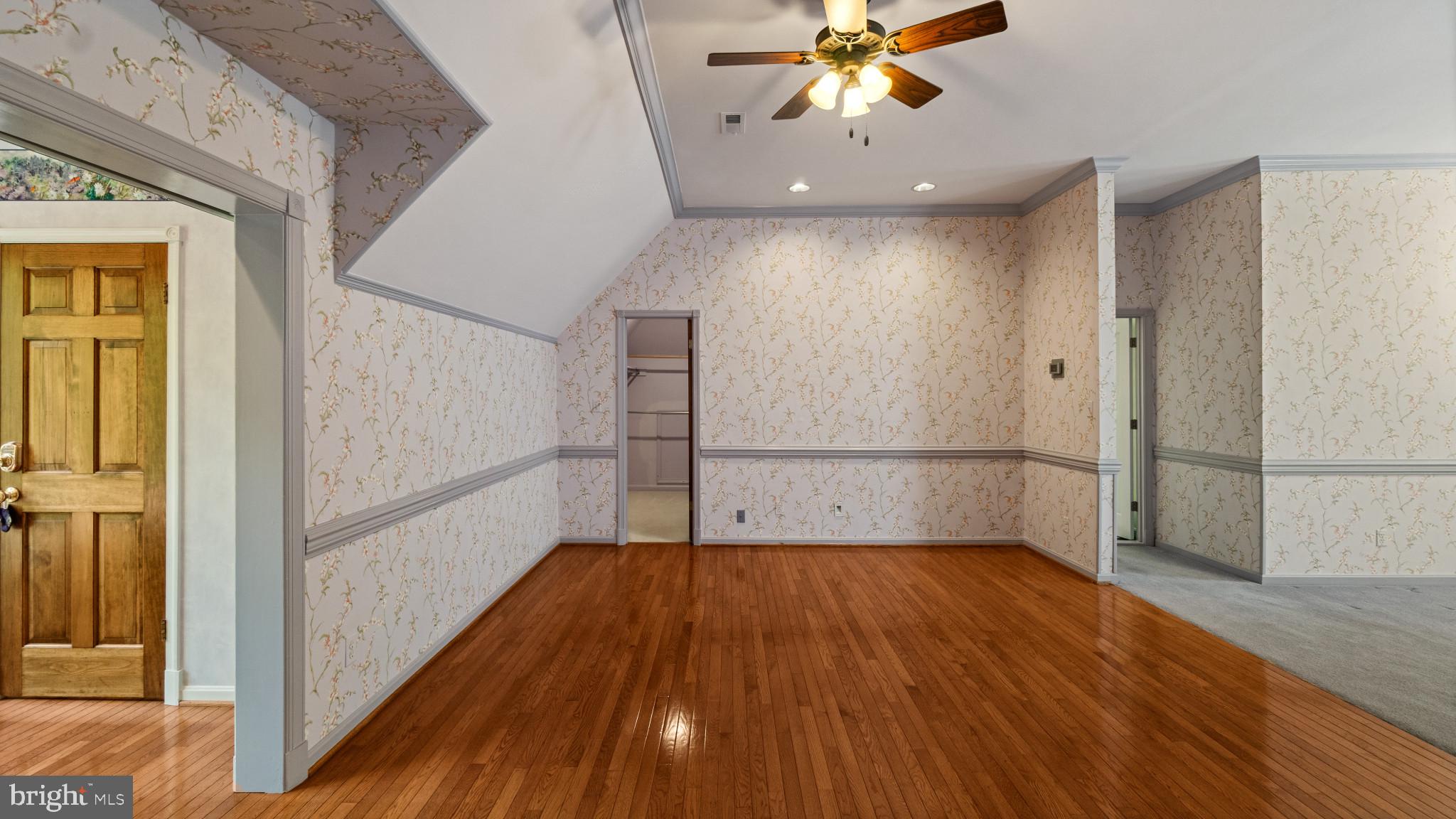 HUNTINGTON WOODS - Residential