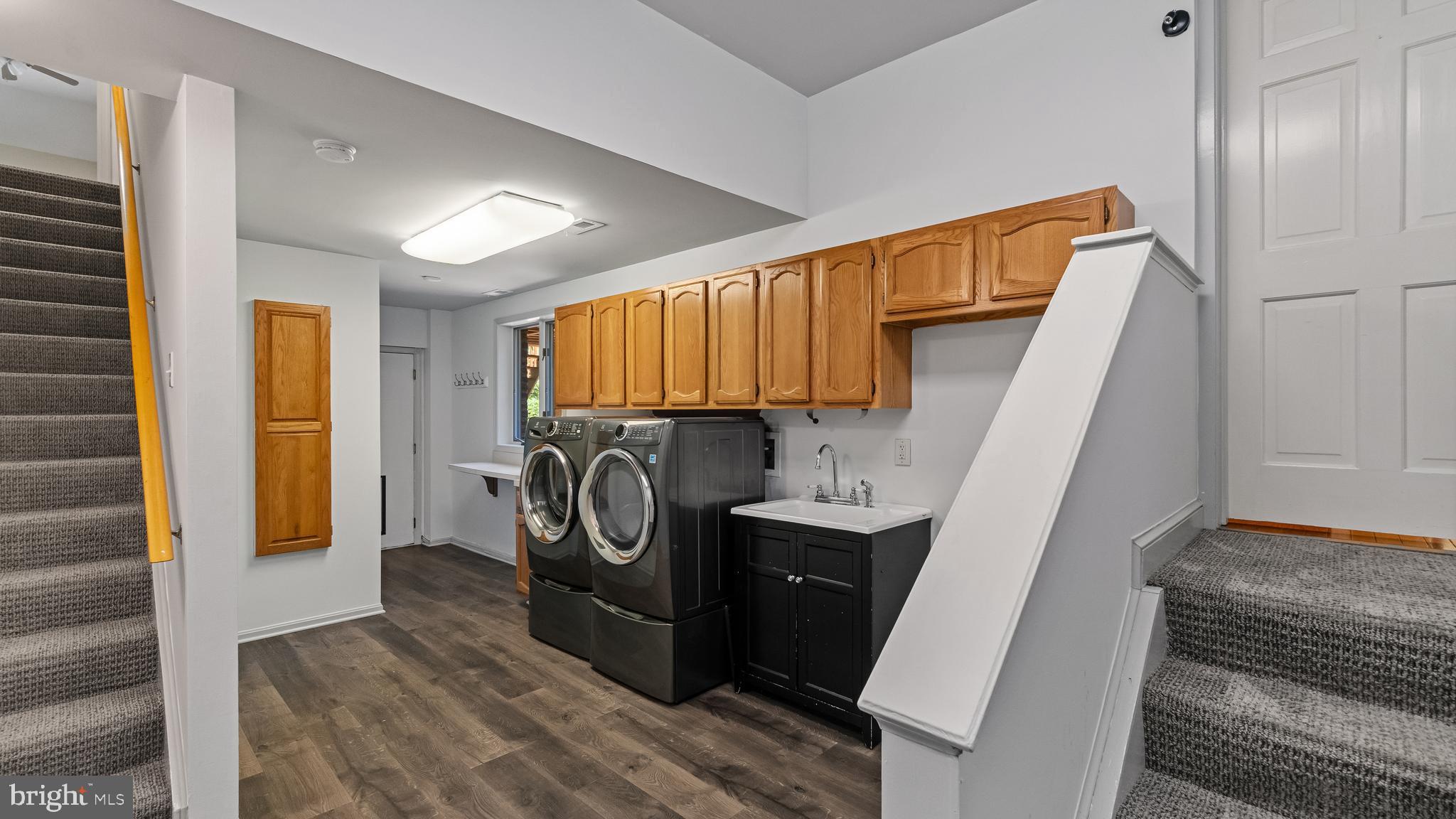 HUNTINGTON WOODS - Residential