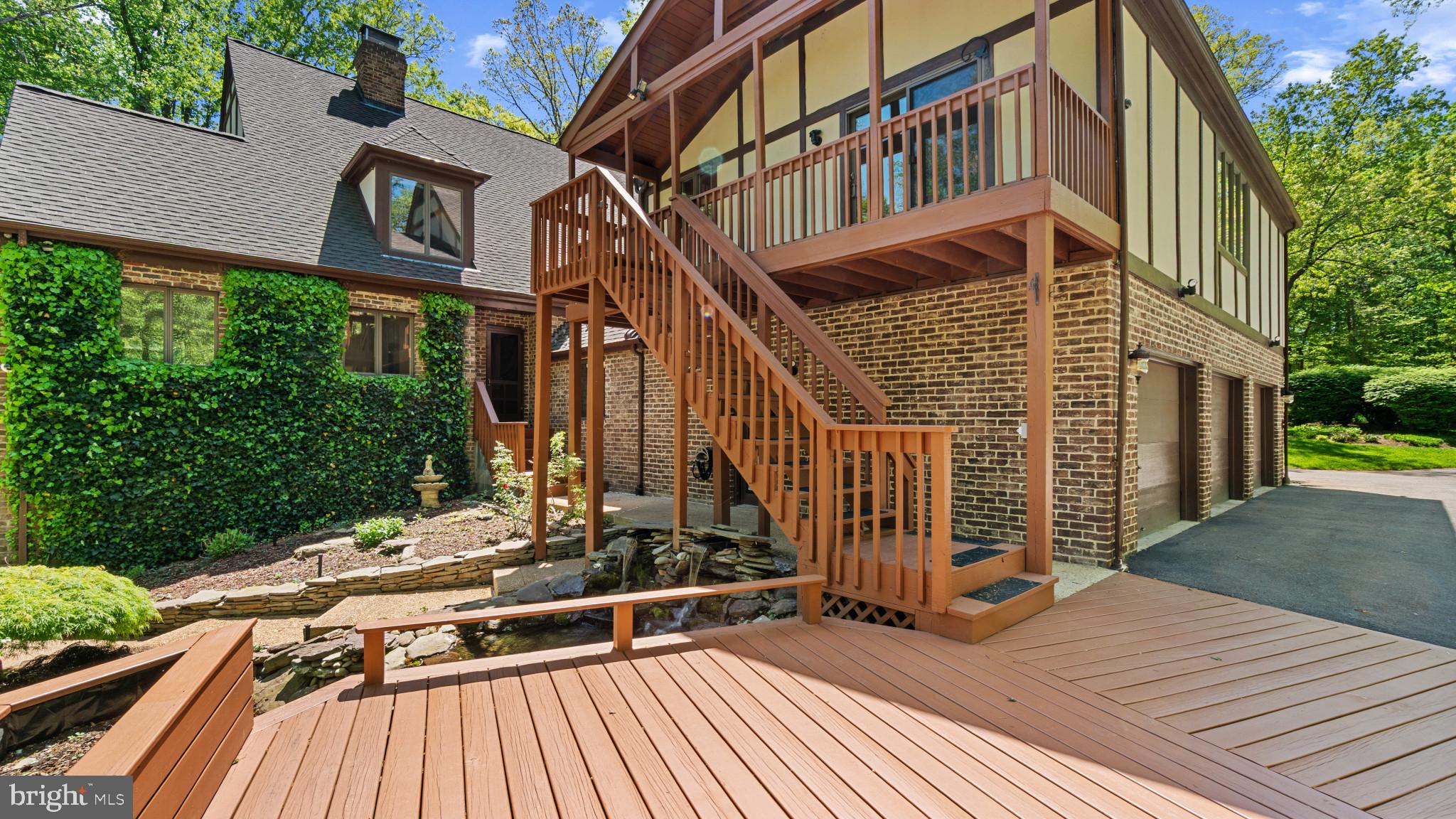 HUNTINGTON WOODS - Residential