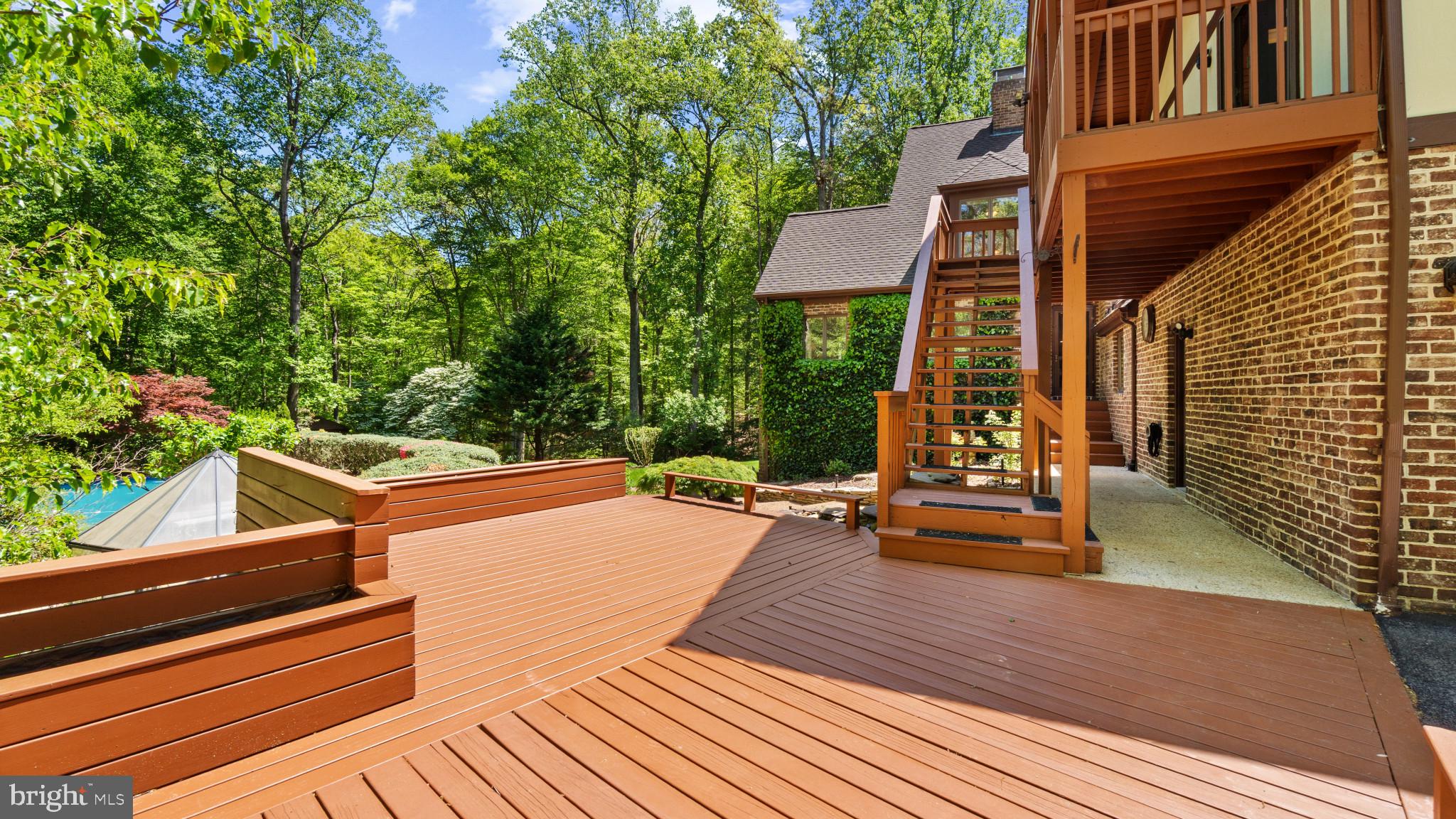 HUNTINGTON WOODS - Residential