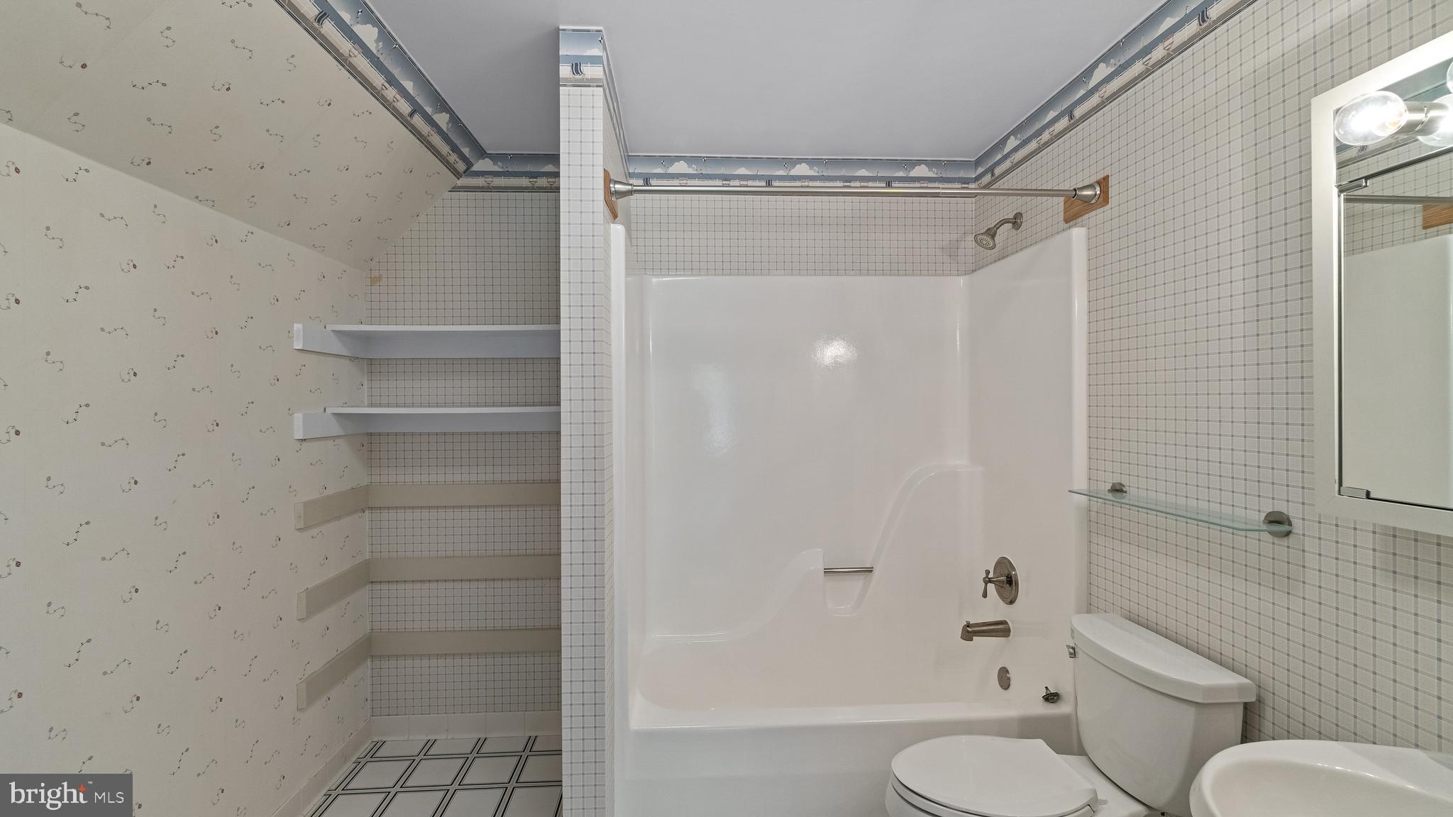 HUNTINGTON WOODS - Residential