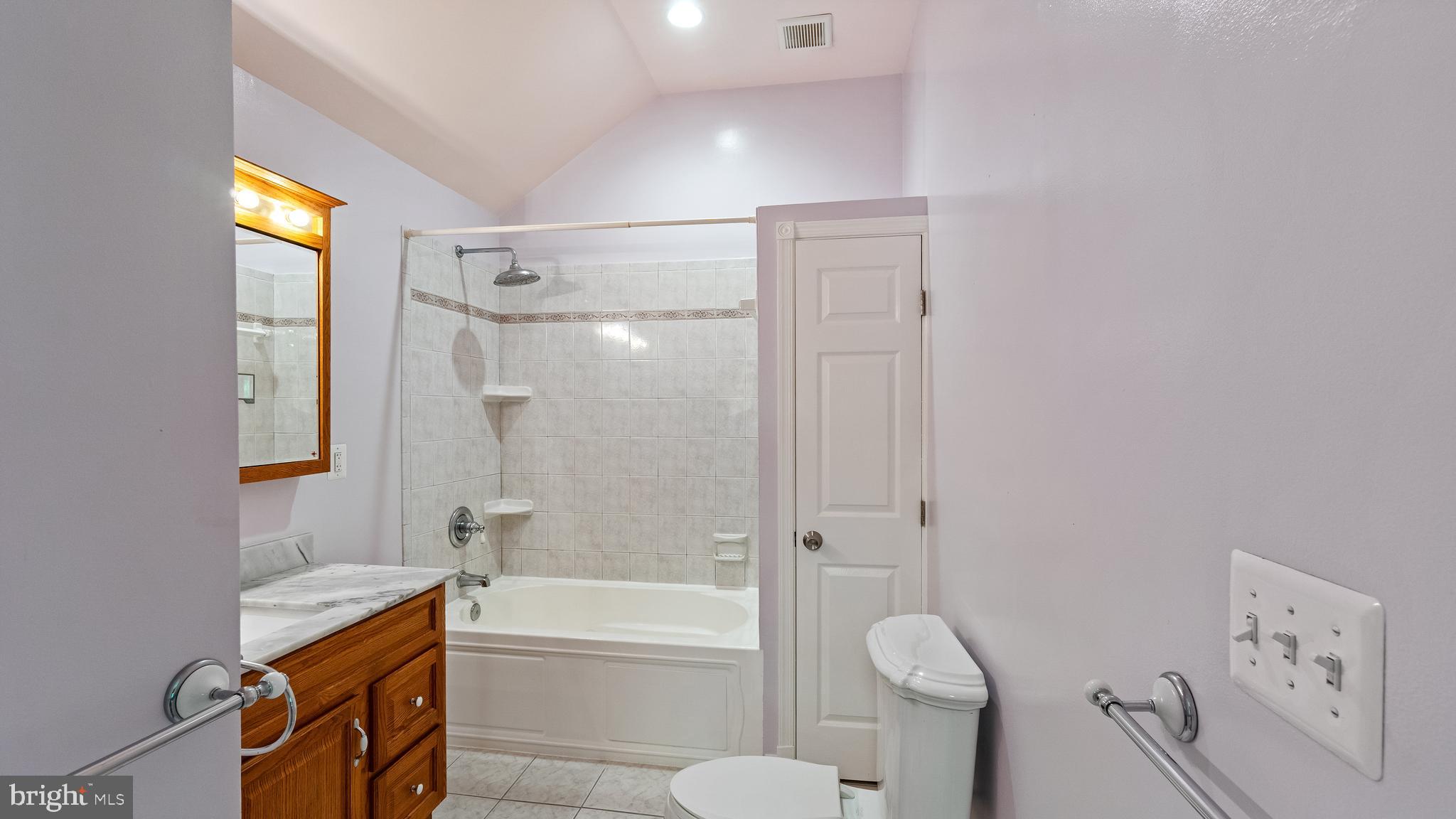 HUNTINGTON WOODS - Residential