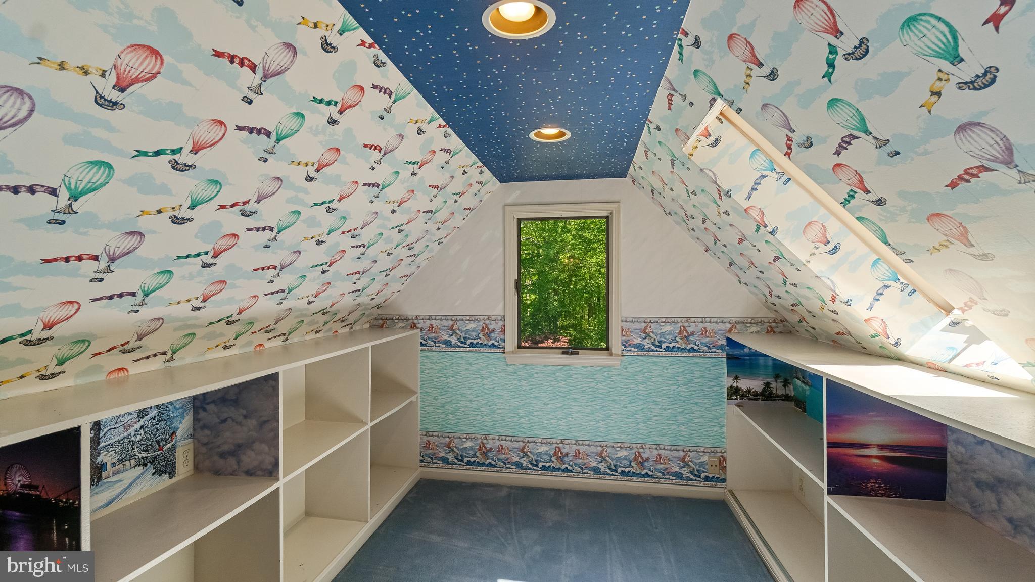 HUNTINGTON WOODS - Residential